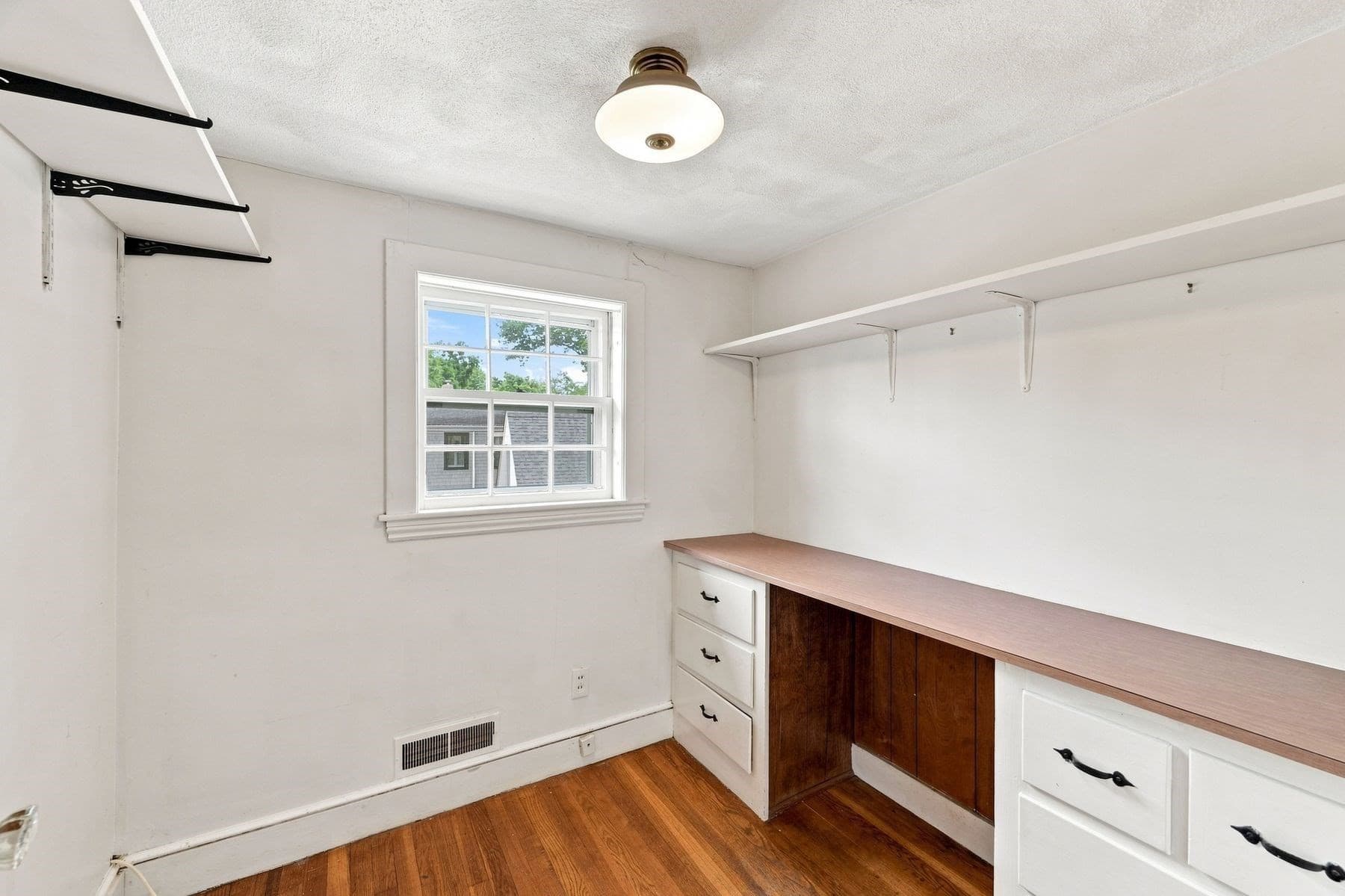 Single Family Residence at 4 Littles Point Lane, Swampscott MA 01907, Swampscott, photo 16 of 36
