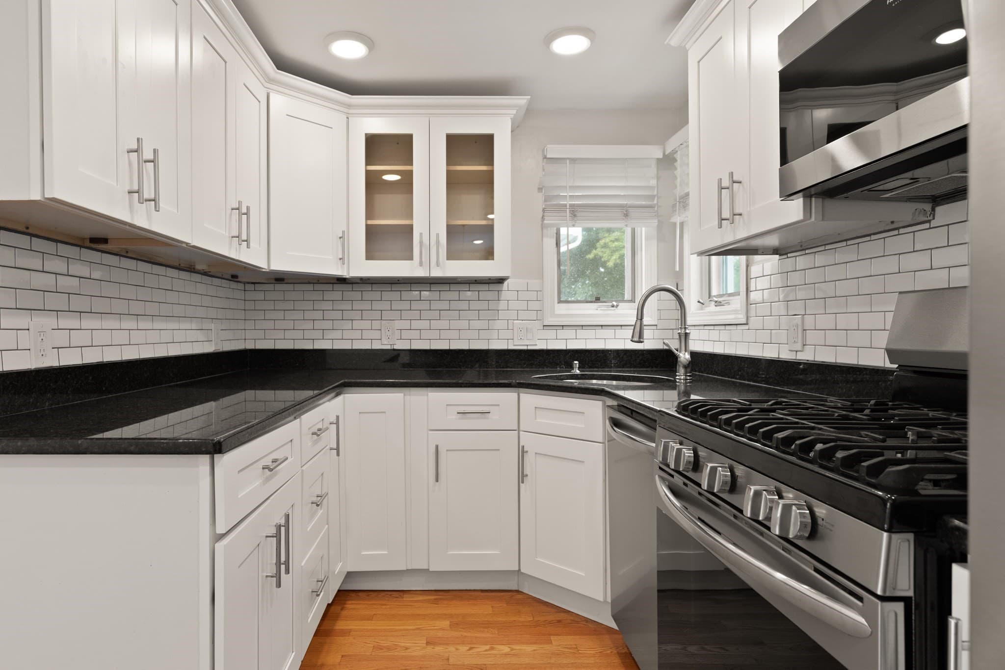 Condominium at 773 Boston St # 773, Lynn MA 01905, Lynn, photo 13 of 26