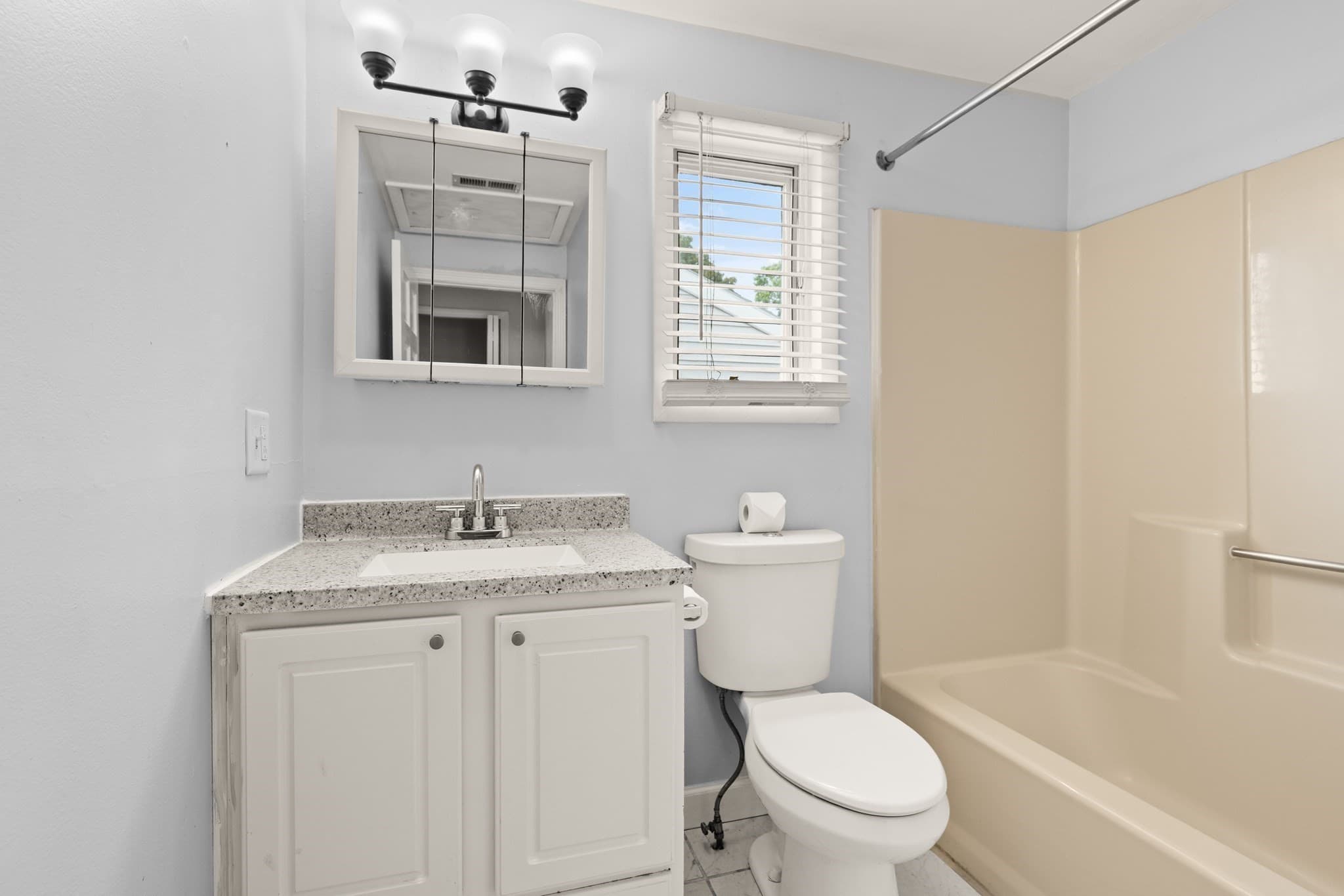 Condominium at 773 Boston St # 773, Lynn MA 01905, Lynn, photo 17 of 26