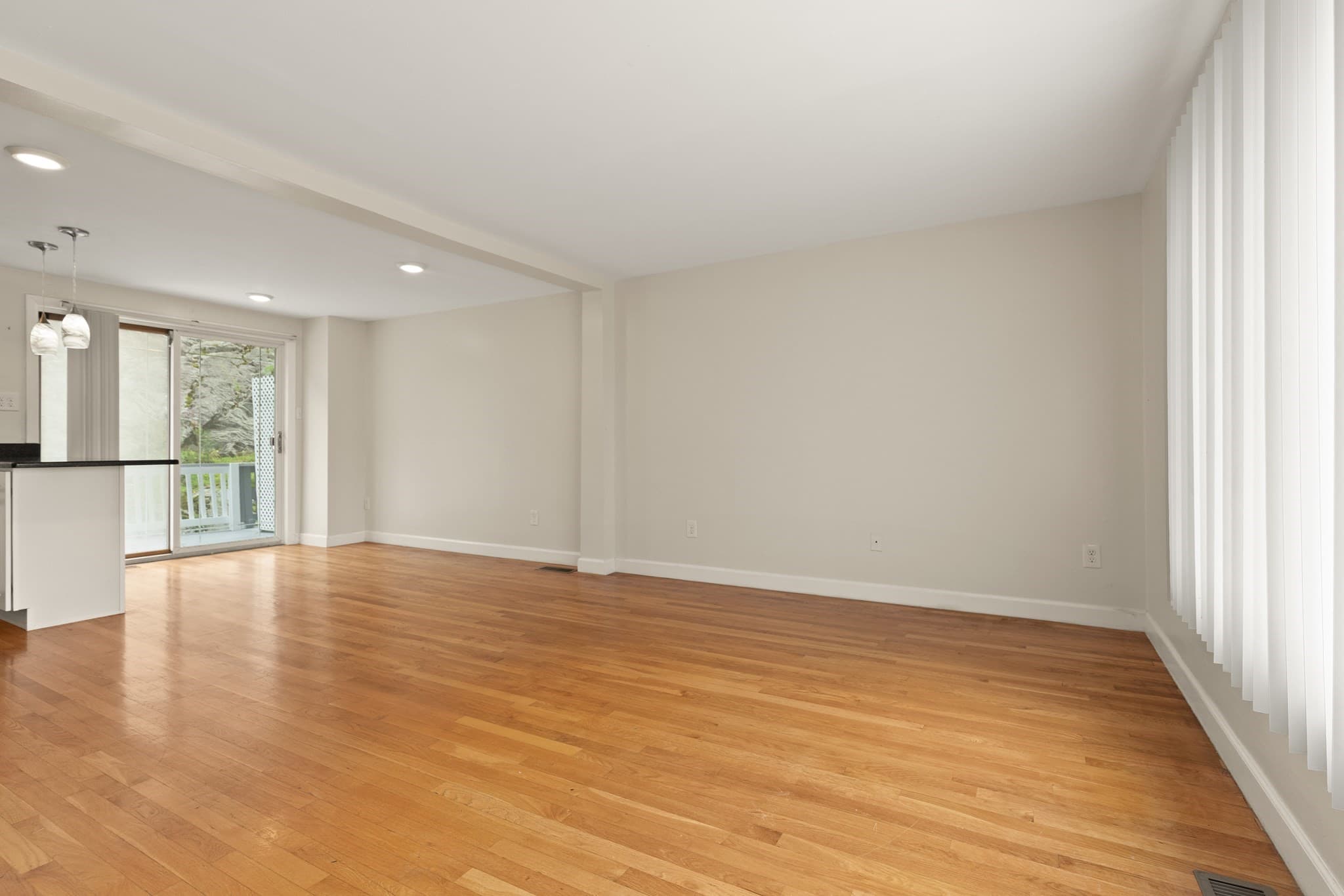 Condominium at 773 Boston St # 773, Lynn MA 01905, Lynn, photo 5 of 26
