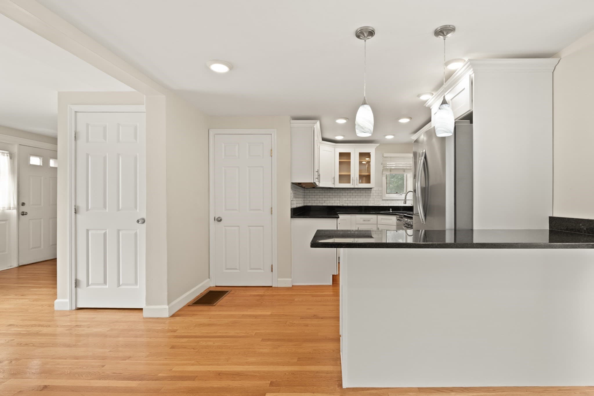 Condominium at 773 Boston St # 773, Lynn MA 01905, Lynn, photo 11 of 26