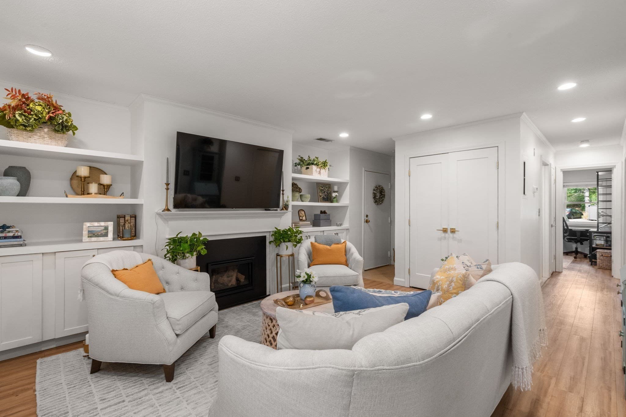 Condominium at 2408 Hockley Dr # 2408, Hingham MA 02043, Hingham, photo 8 of 37