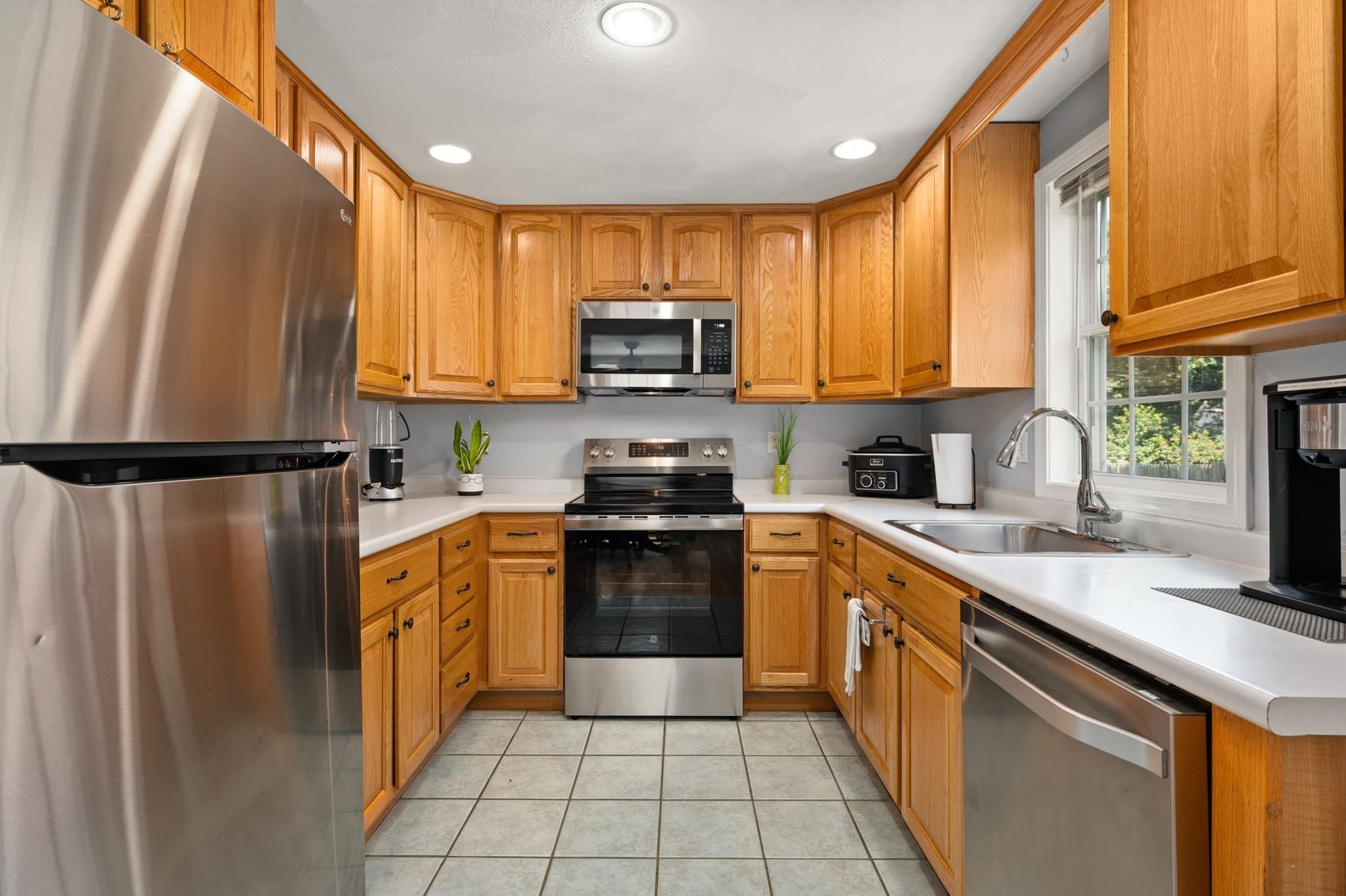 Condominium at 3 Elginwood Road # A, Peabody MA 01960, Peabody, photo 11 of 34