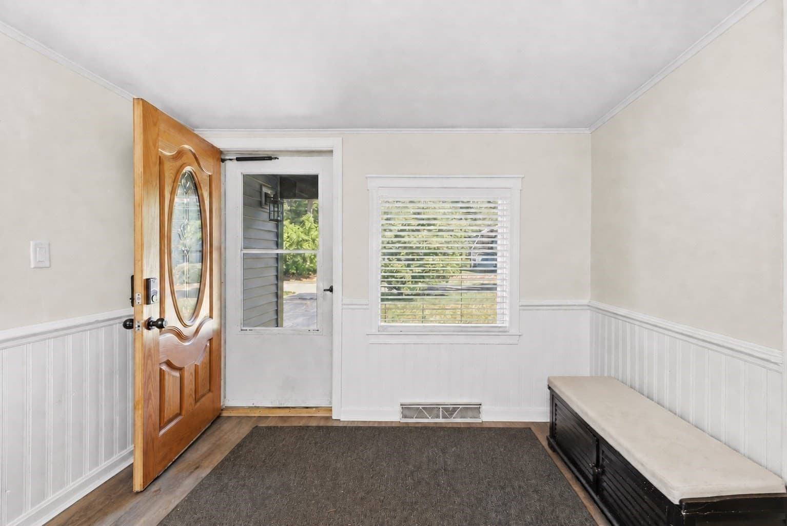 Single Family Residence at 4 Starling Ave, Kingston MA 02364, Kingston, photo 7 of 37