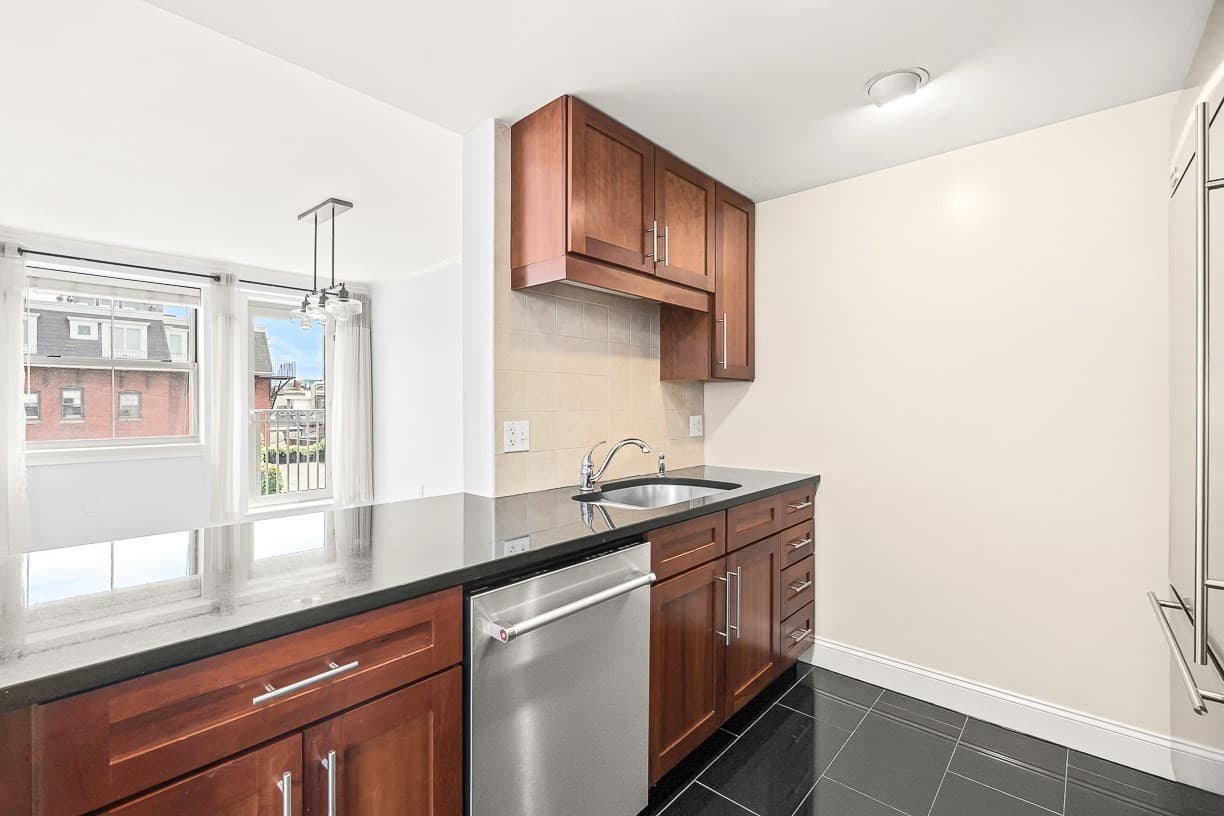 Condominium at 44 Prince St # 508, Boston MA 02113, Boston, photo 6 of 36