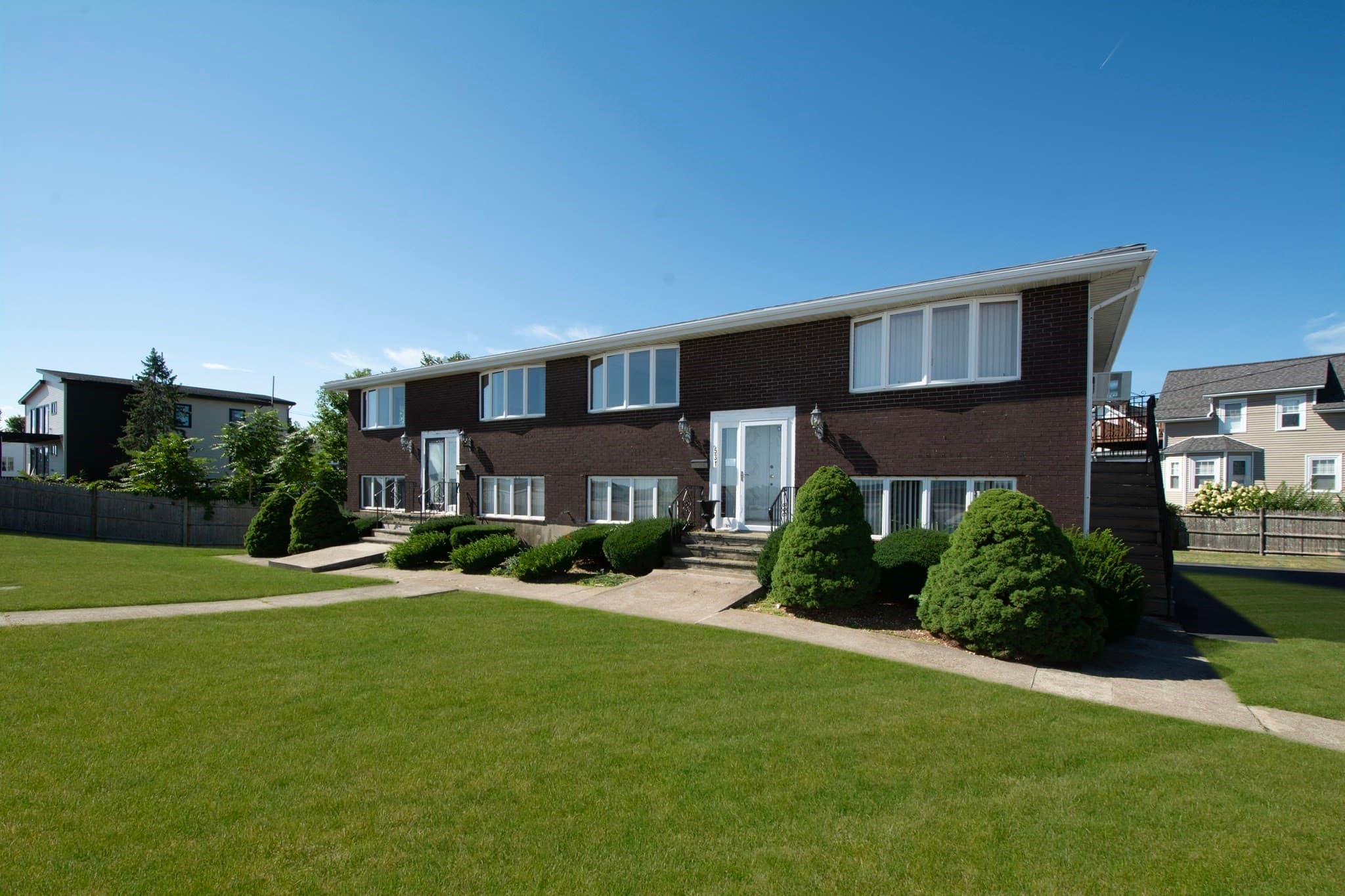 2 Family - 2 Units Side by Side at 531 Quincy Shore Drive, Quincy MA 02171, Quincy, photo 2 of 42