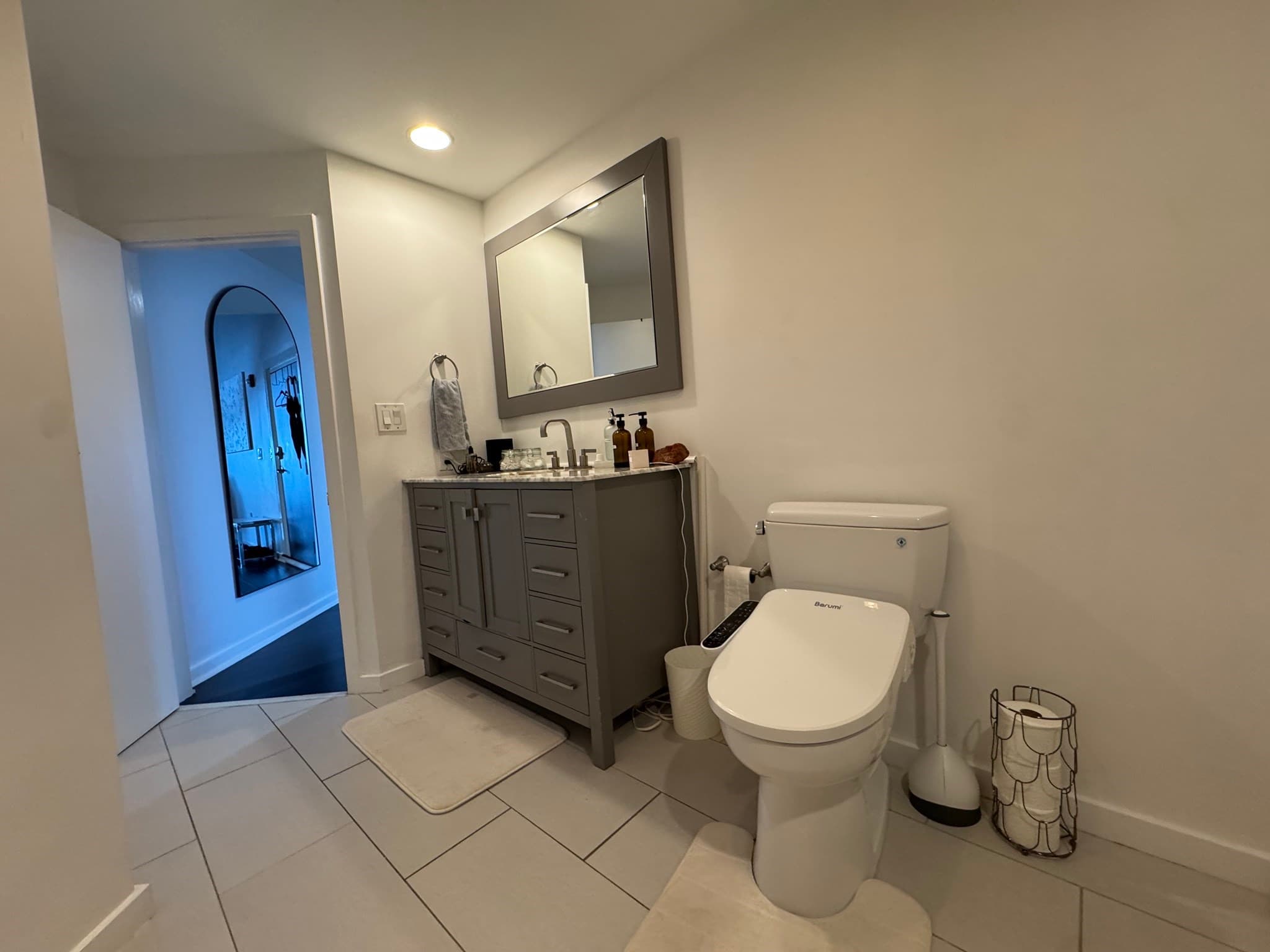 Condominium at 950 Broadway # 31, Chelsea MA 02150, Chelsea, photo 16 of 23