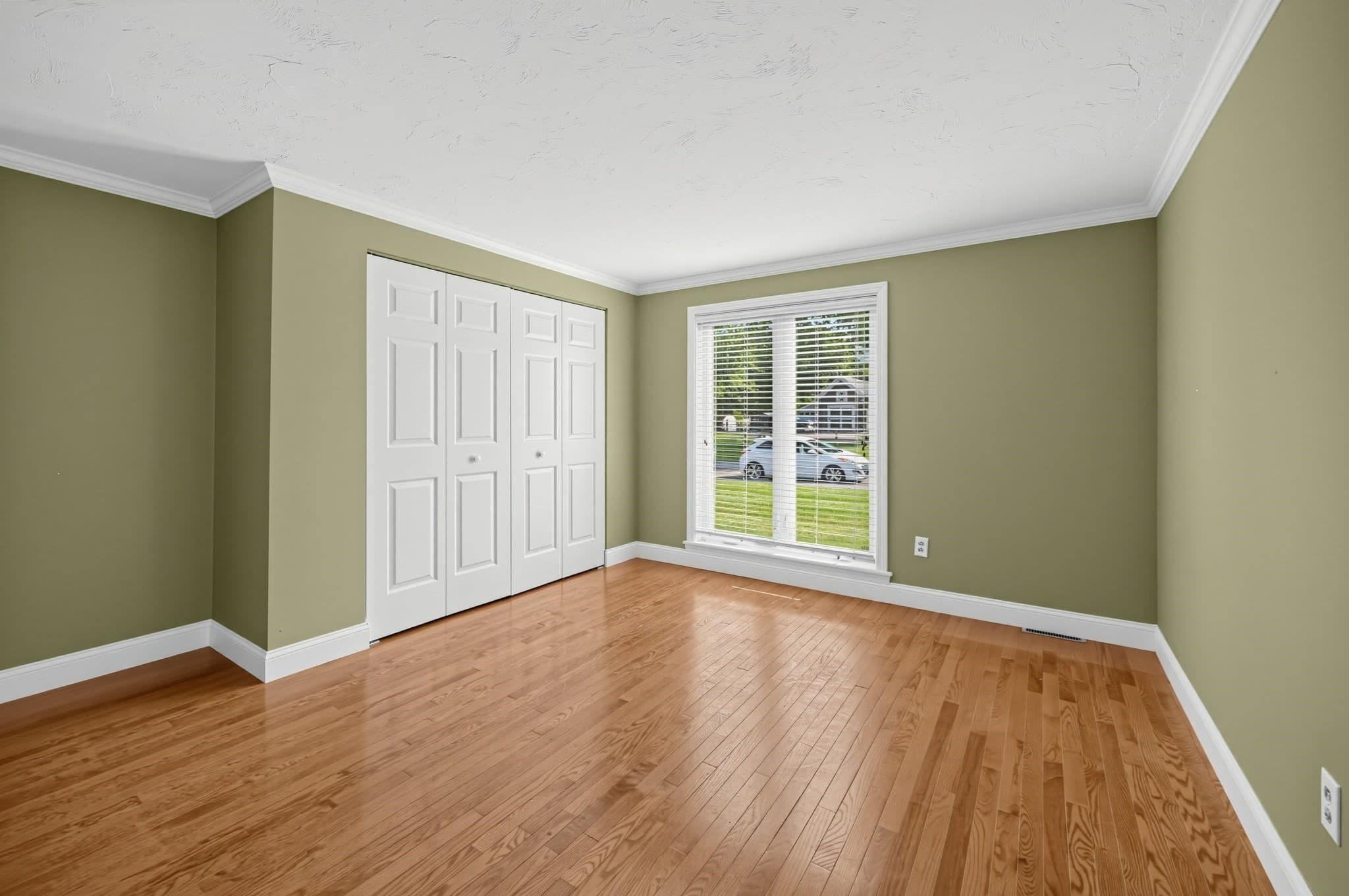 Condominium at 144 Hart St # 2, Taunton MA 02780, Taunton, photo 8 of 23
