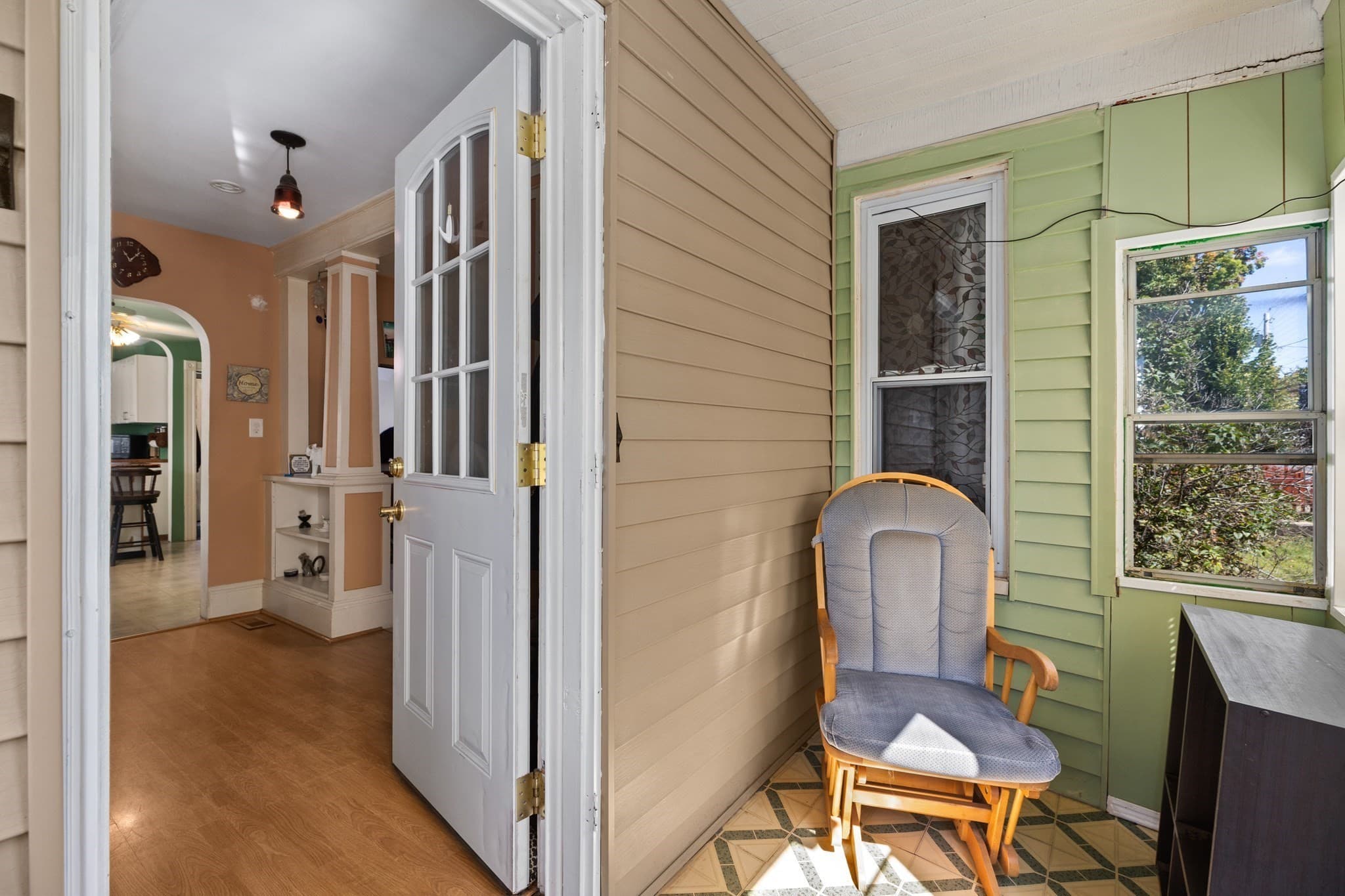 Single Family Residence at 167 Fifth St, Leominster MA 01453, photo 2 of 27