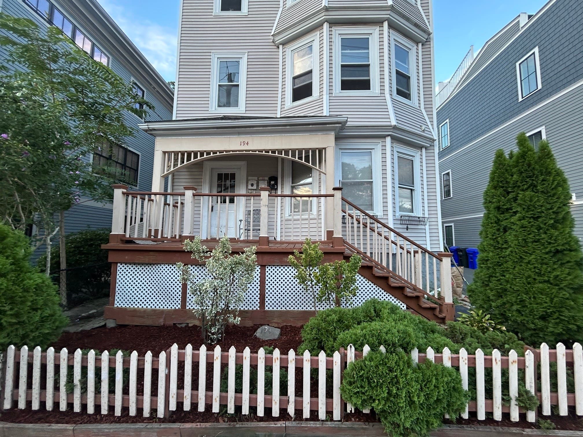 194 Boylston St, Boston MA 02130