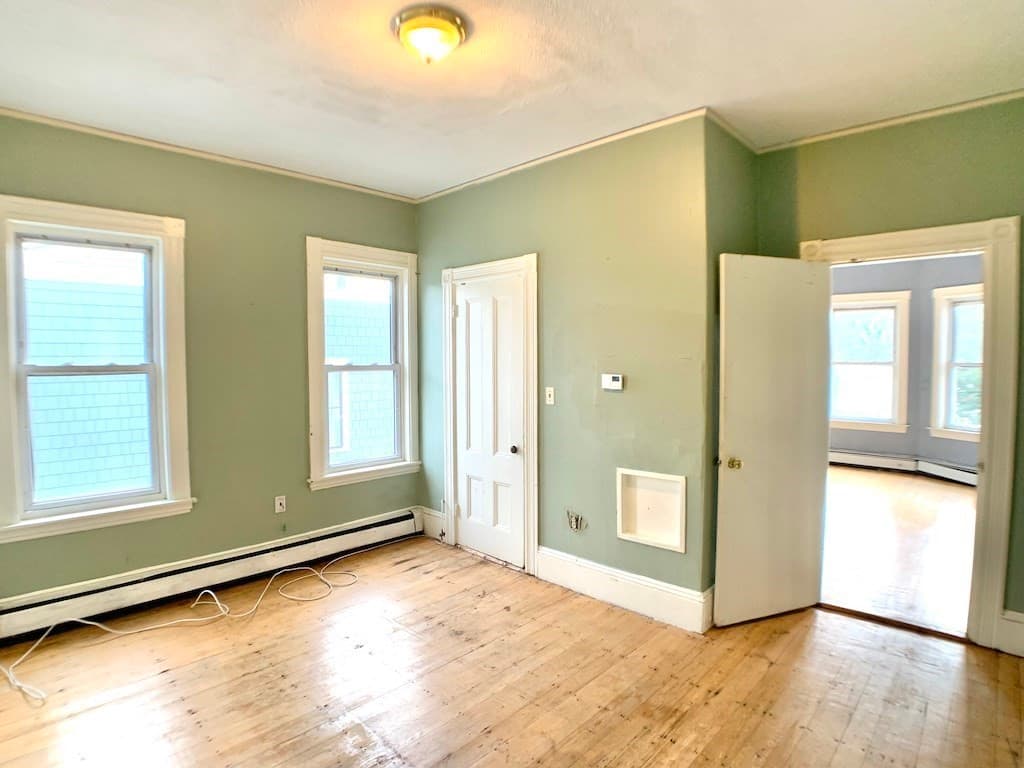 3 Family at 194 Boylston St, Boston MA 02130, photo 5 of 39