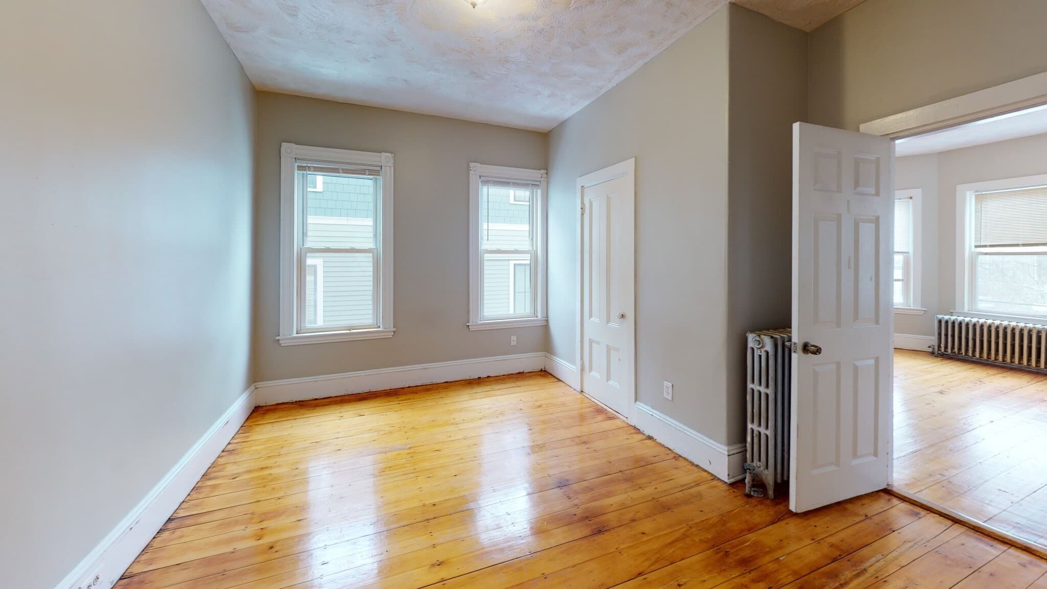 3 Family at 194 Boylston St, Boston MA 02130, photo 25 of 39