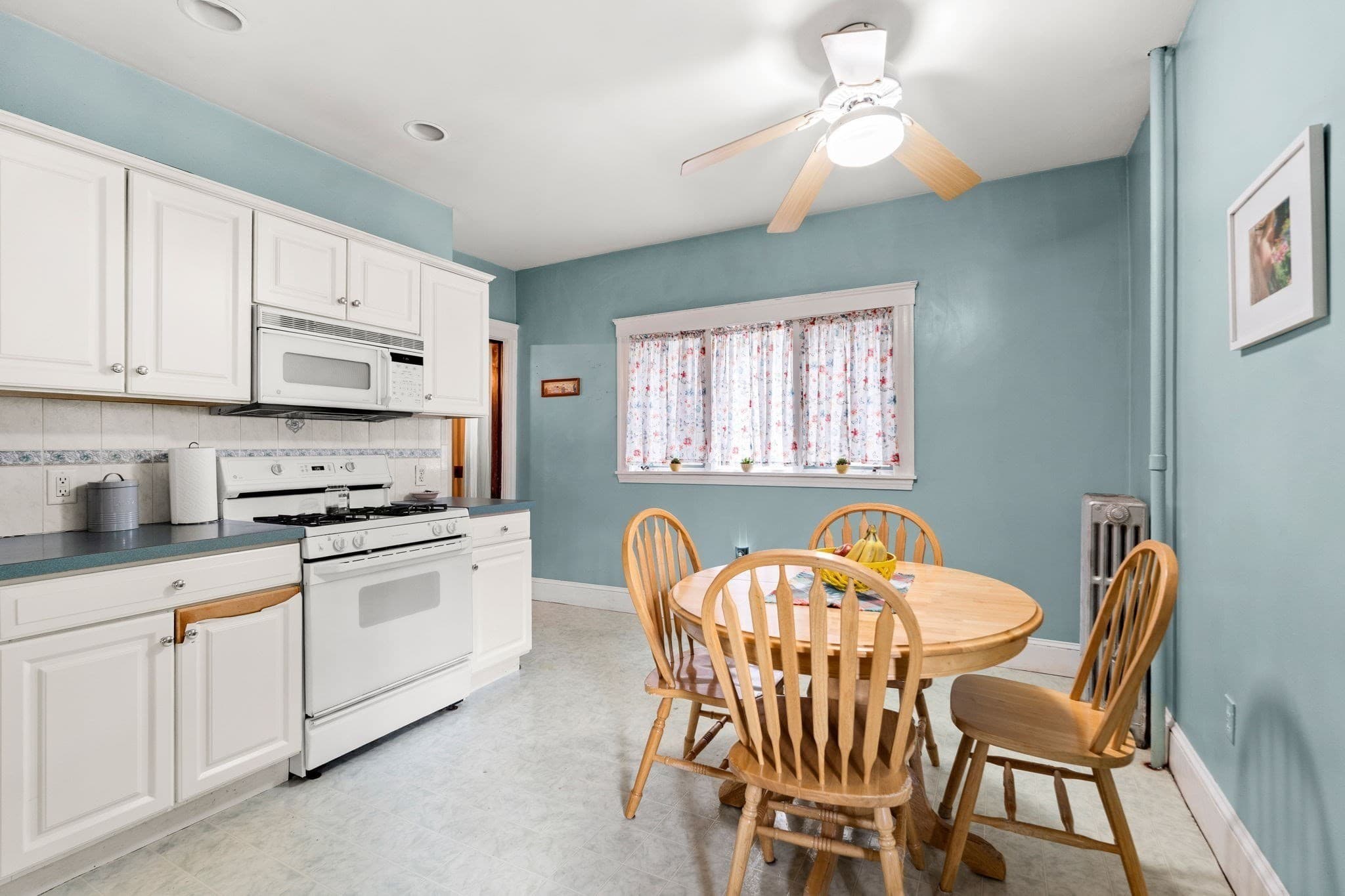 2 Family - 2 Units Up/Down at 20 Lovell Street, Somerville MA 02144, Somerville, photo 2 of 41