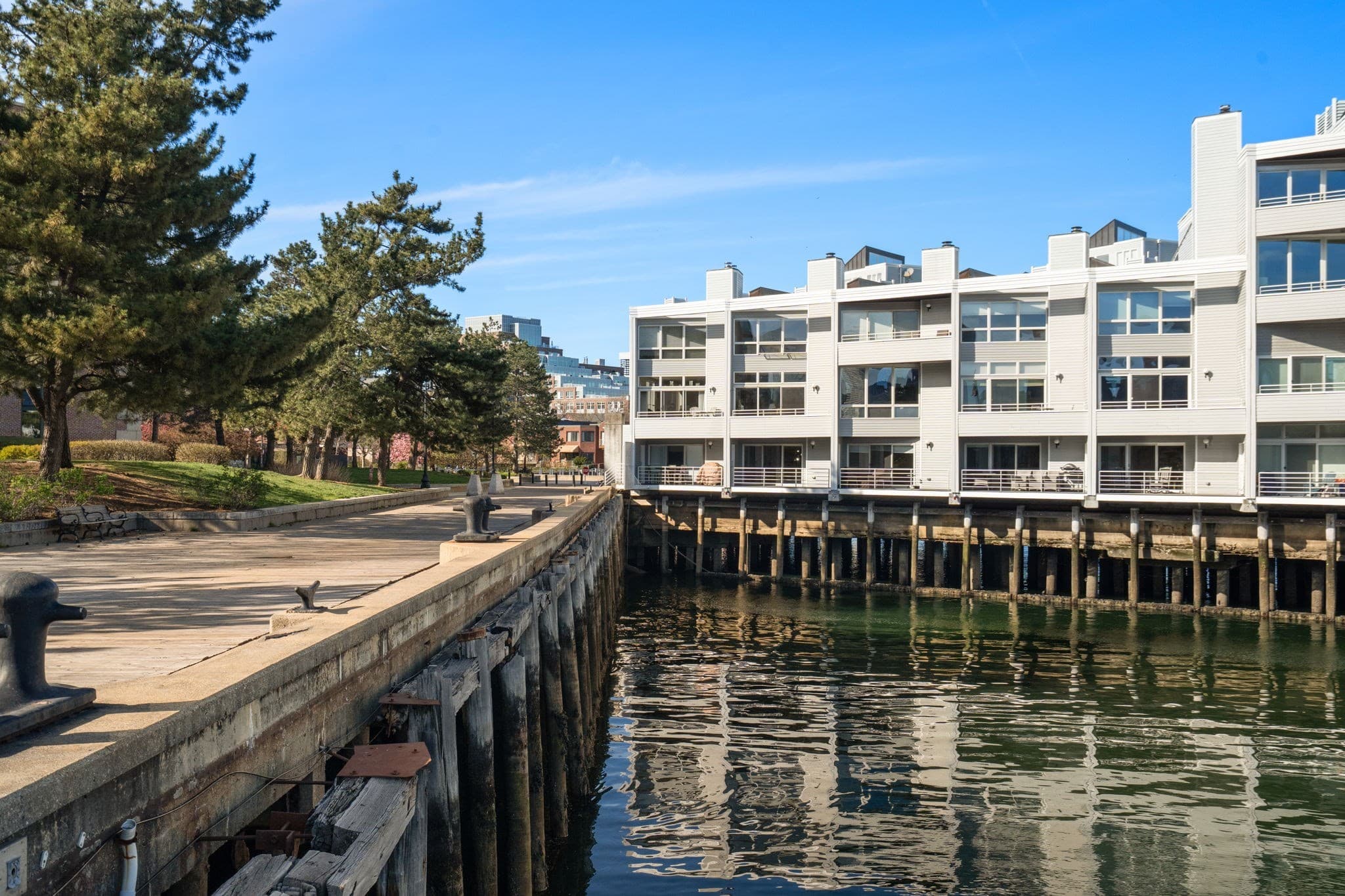 Condominium at 31 Constellation Wharf # 31, Boston MA 02129, photo 39 of 41