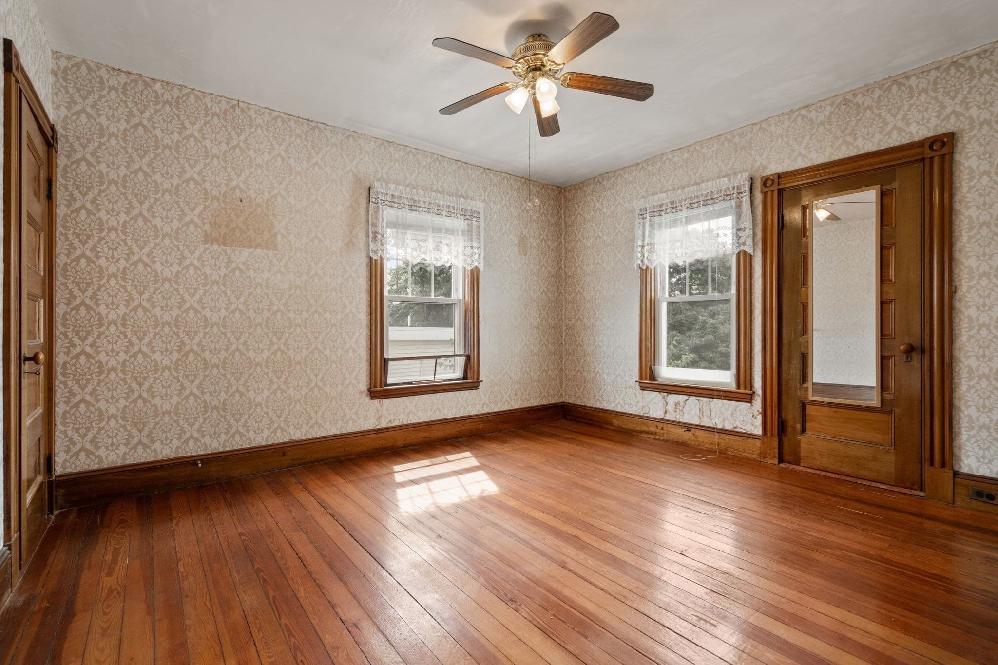 Single Family Residence at 42 Bigelow St, Boston MA 02135, photo 28 of 37