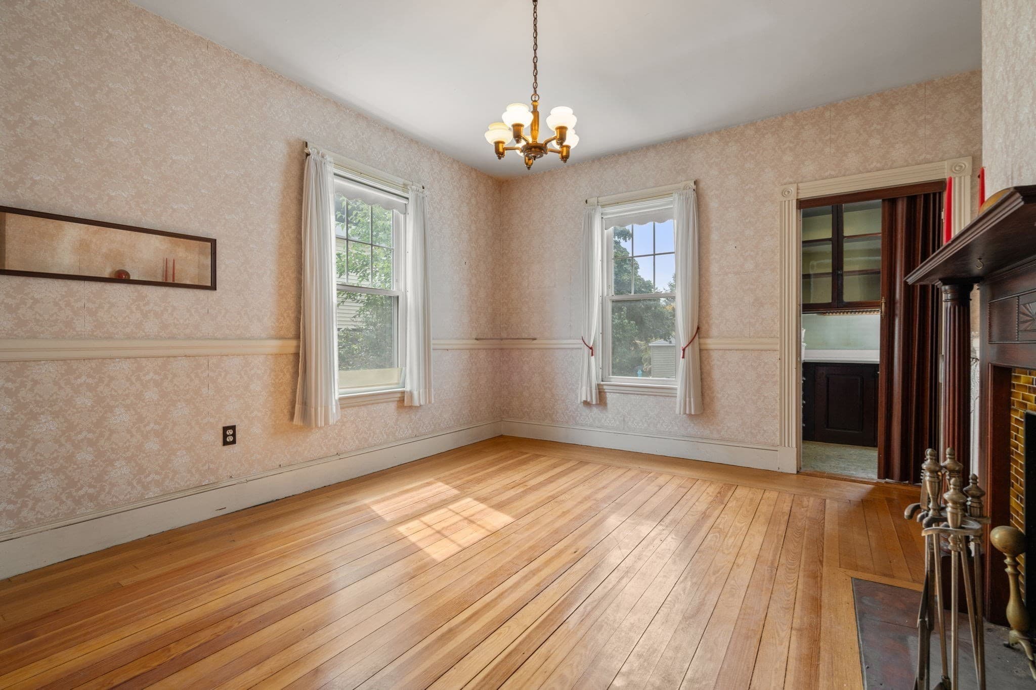 Single Family Residence at 42 Bigelow St, Boston MA 02135, photo 14 of 37