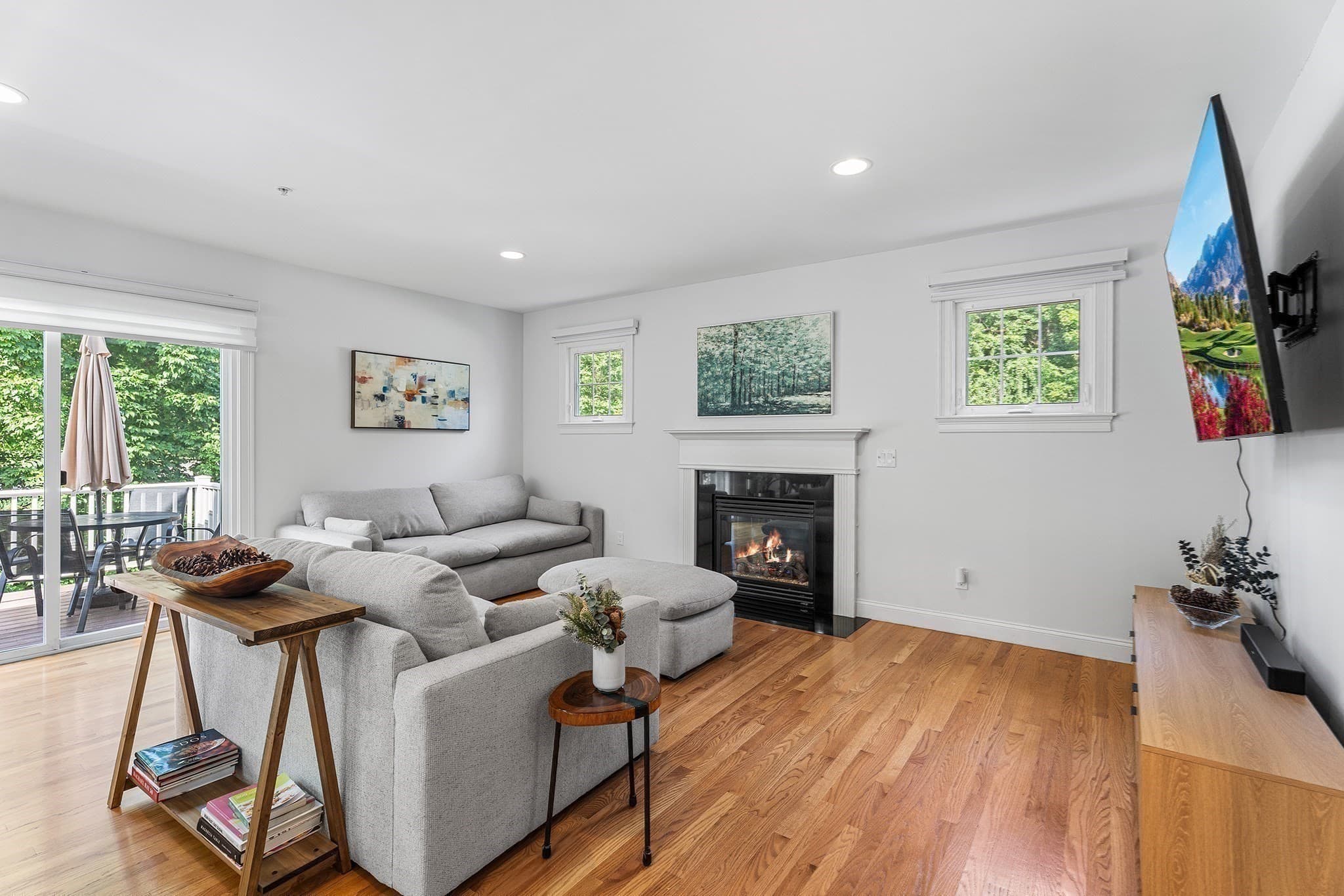 Condominium at 16 Country Candle Ln # 16, Northborough MA 01532, Northborough, photo 9 of 33