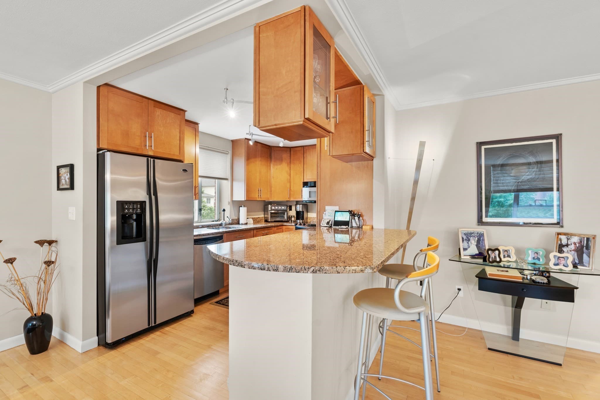 Condominium at 20 Hammond Pond Pkwy # 504, Newton MA 02467, Newton, photo 9 of 24
