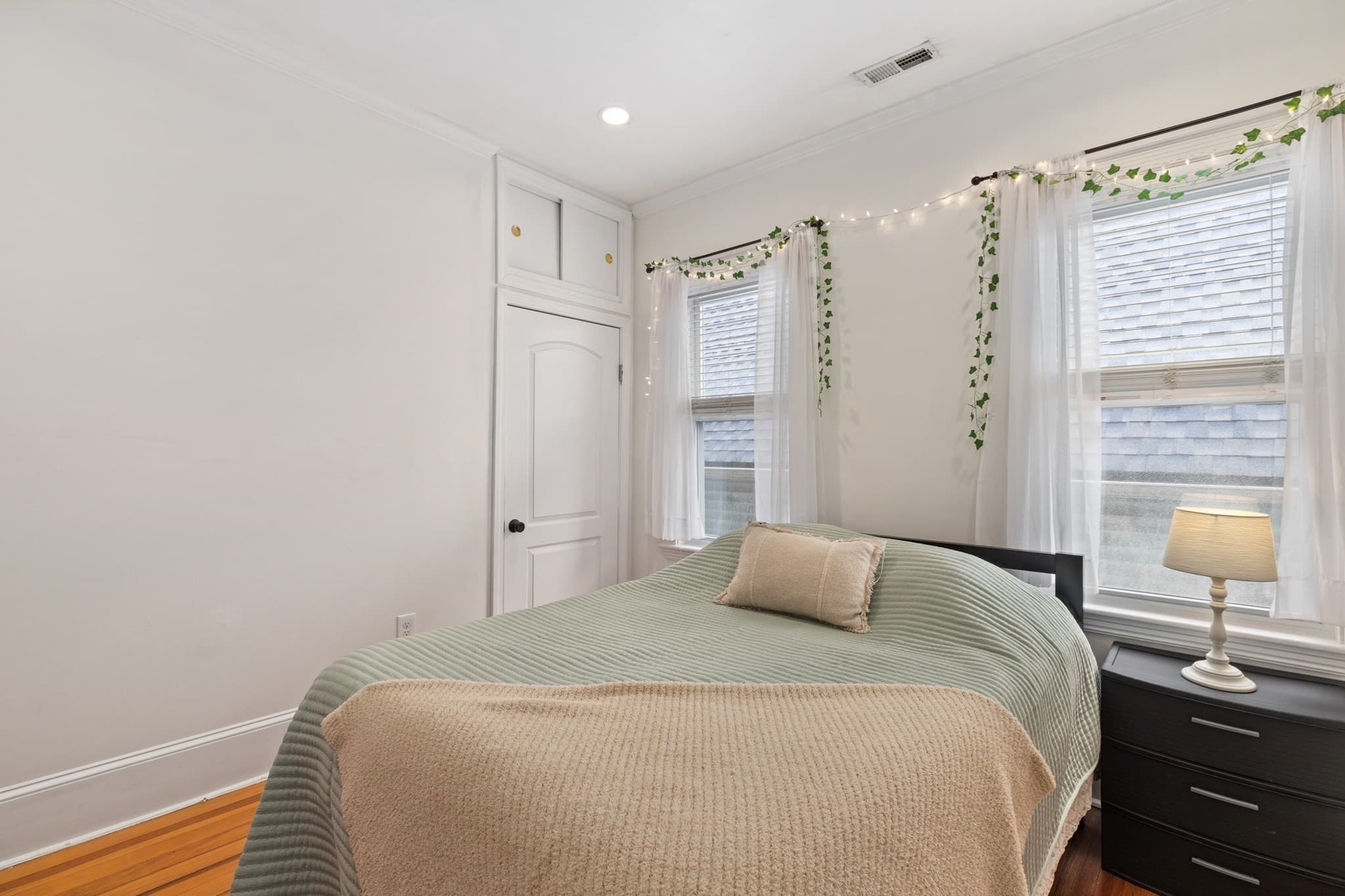 Condominium at 285 Minot St # 2, Boston MA 02124, photo 13 of 28