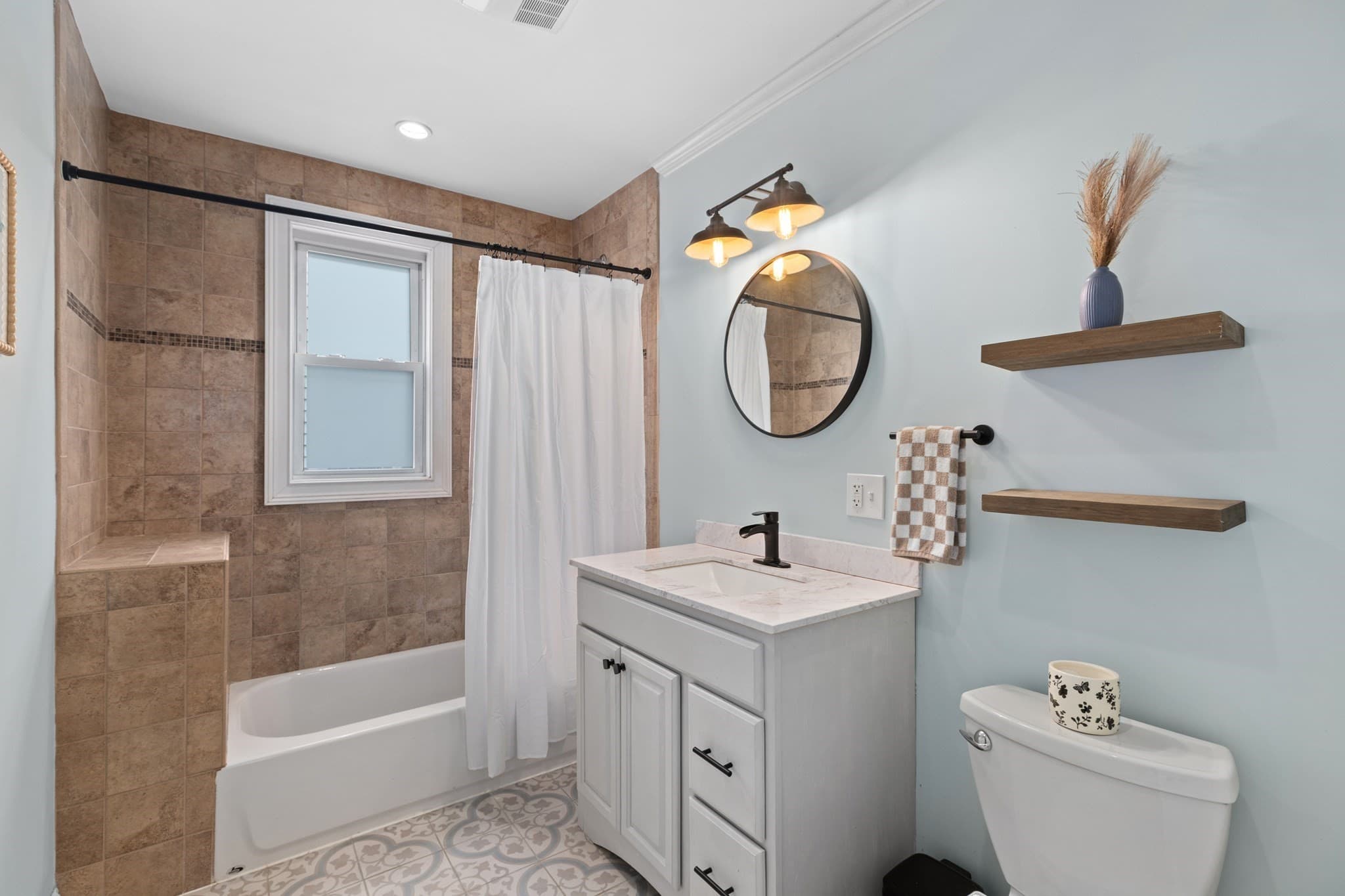 Condominium at 285 Minot St # 2, Boston MA 02124, photo 16 of 28