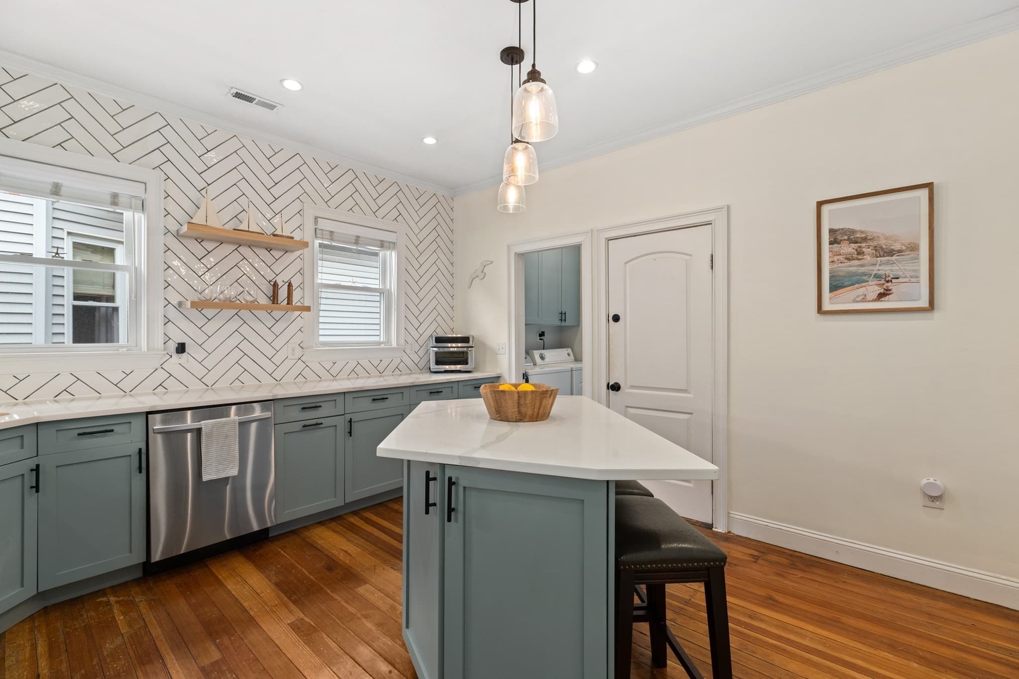 Condominium at 285 Minot St # 2, Boston MA 02124, photo 4 of 28