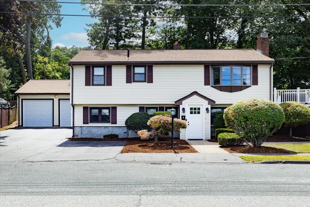 Single Family Residence at 8 Judith Road, Peabody MA 01960, Peabody, photo 2 of 42