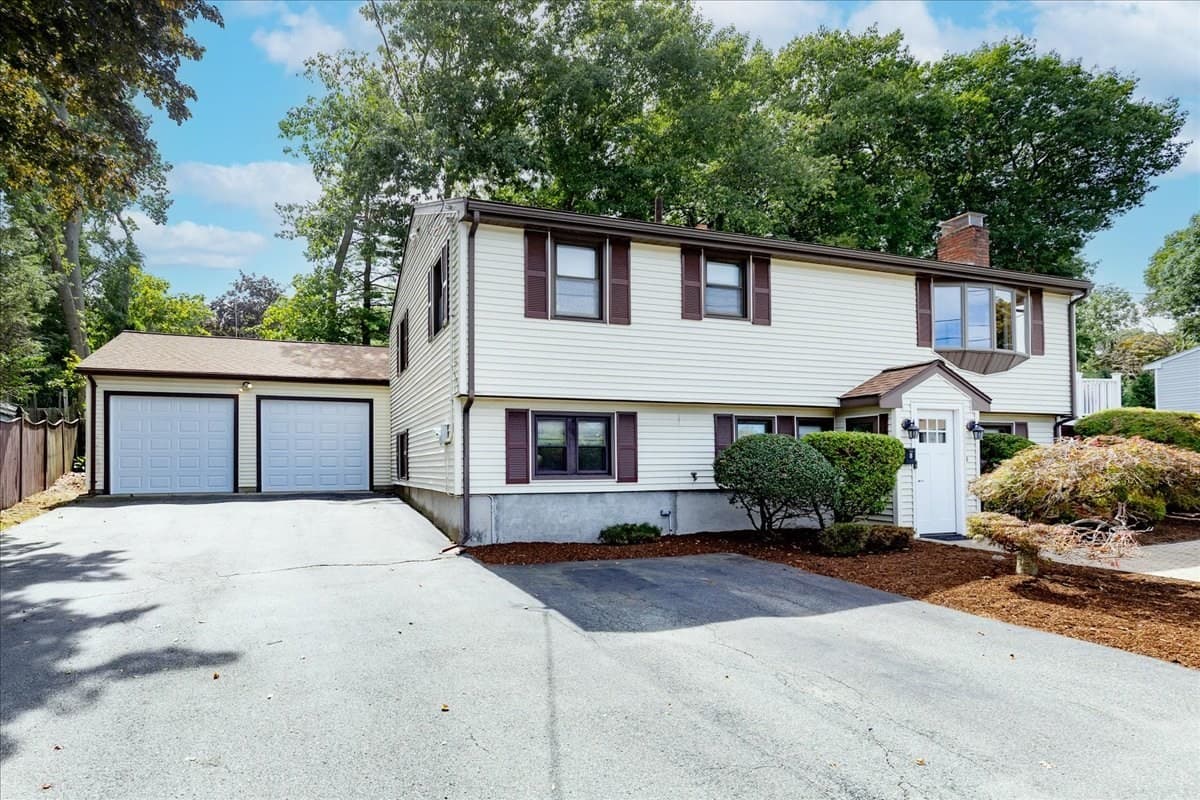 8 Judith Road, Peabody MA 01960