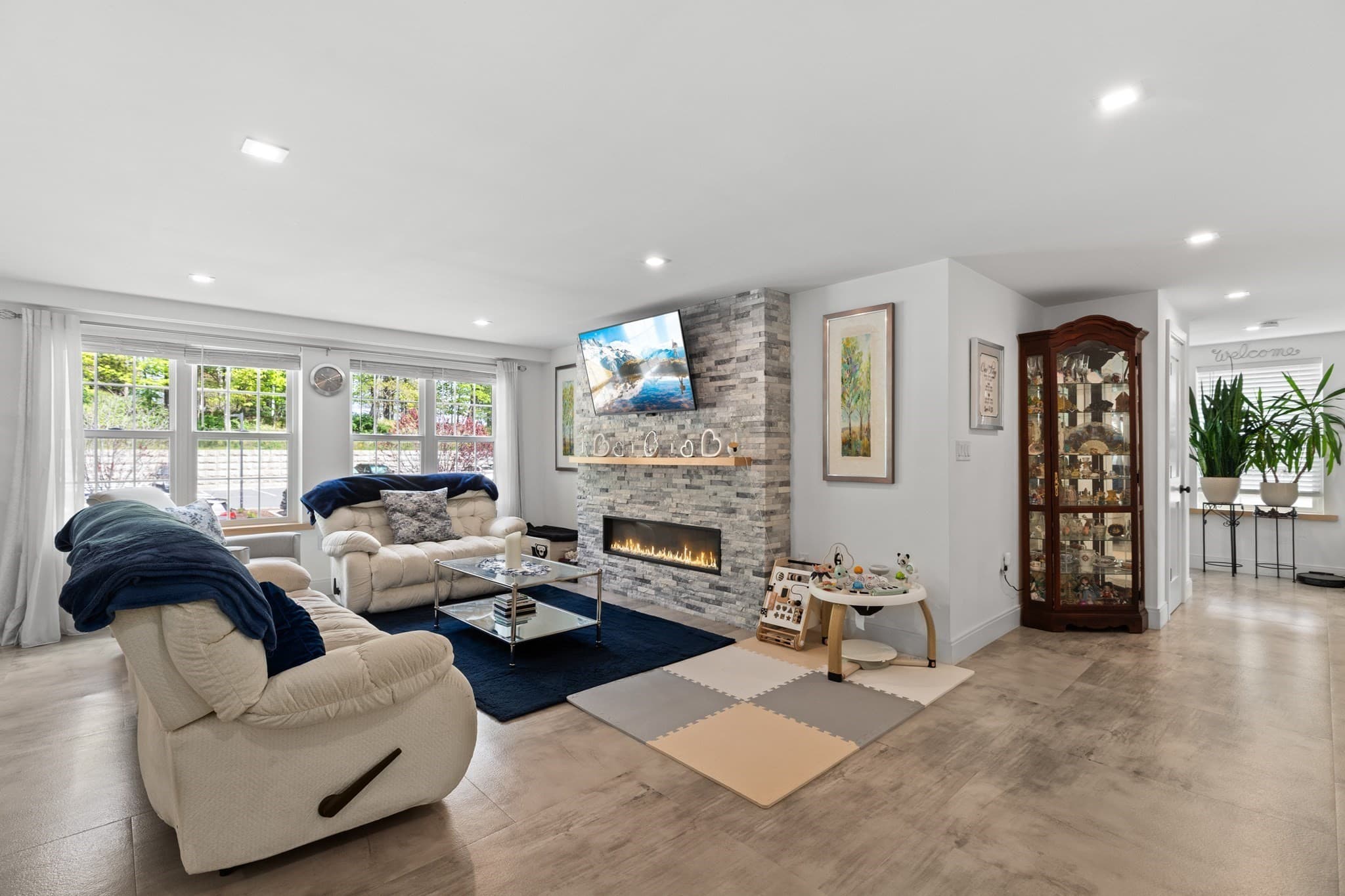 2253 Washington # 1, Canton MA 02021