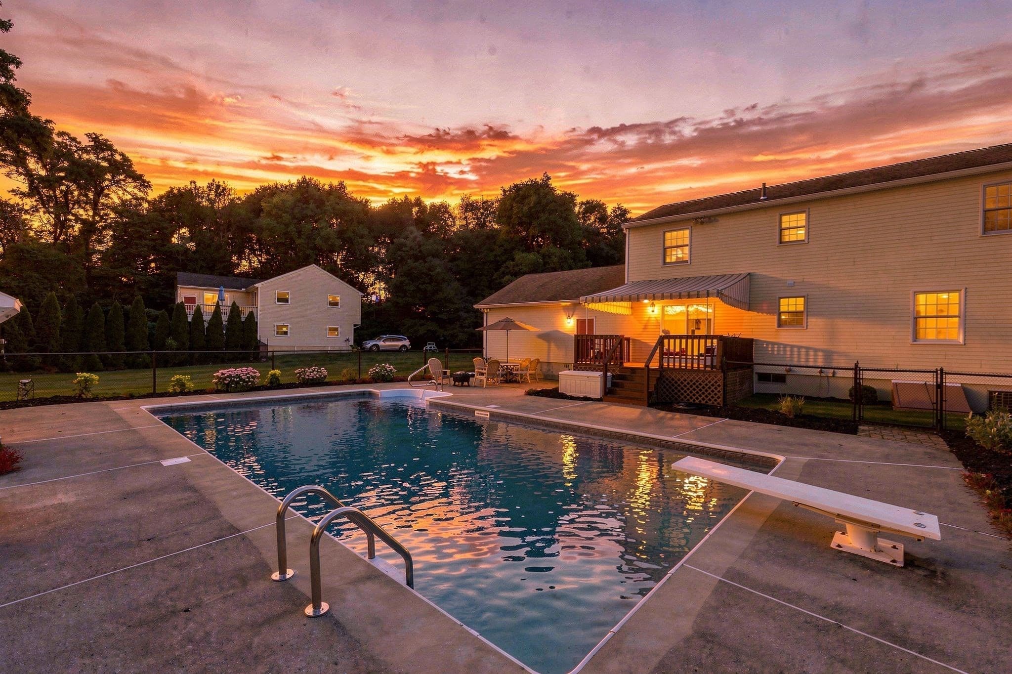 89 Zachary Ln, Agawam MA 01001