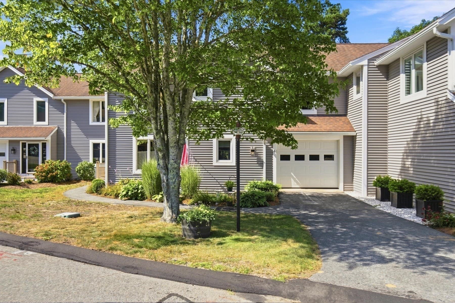Condominium at 6 Aspen Rd # 6, Bourne MA 02532, Bourne, photo 2 of 32