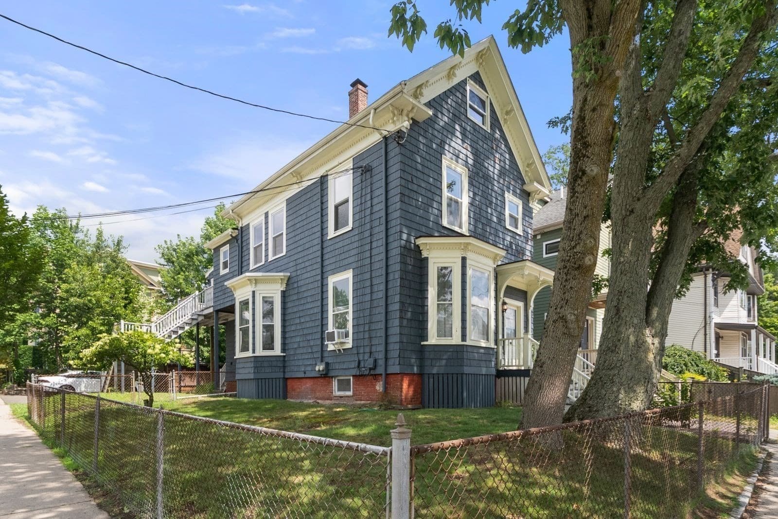 125 Morrison Ave, Somerville MA 02143