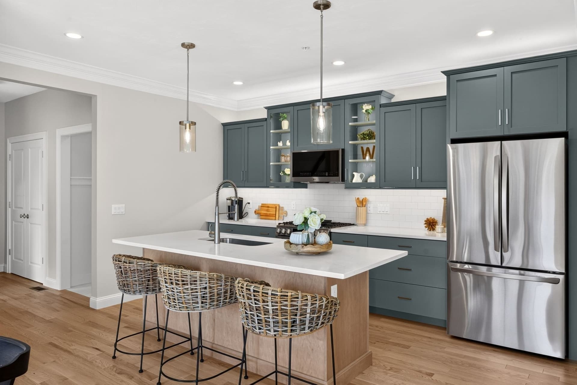 Single Family Residence at 33 Yellowcress, Plymouth MA 02360, photo 7 of 33