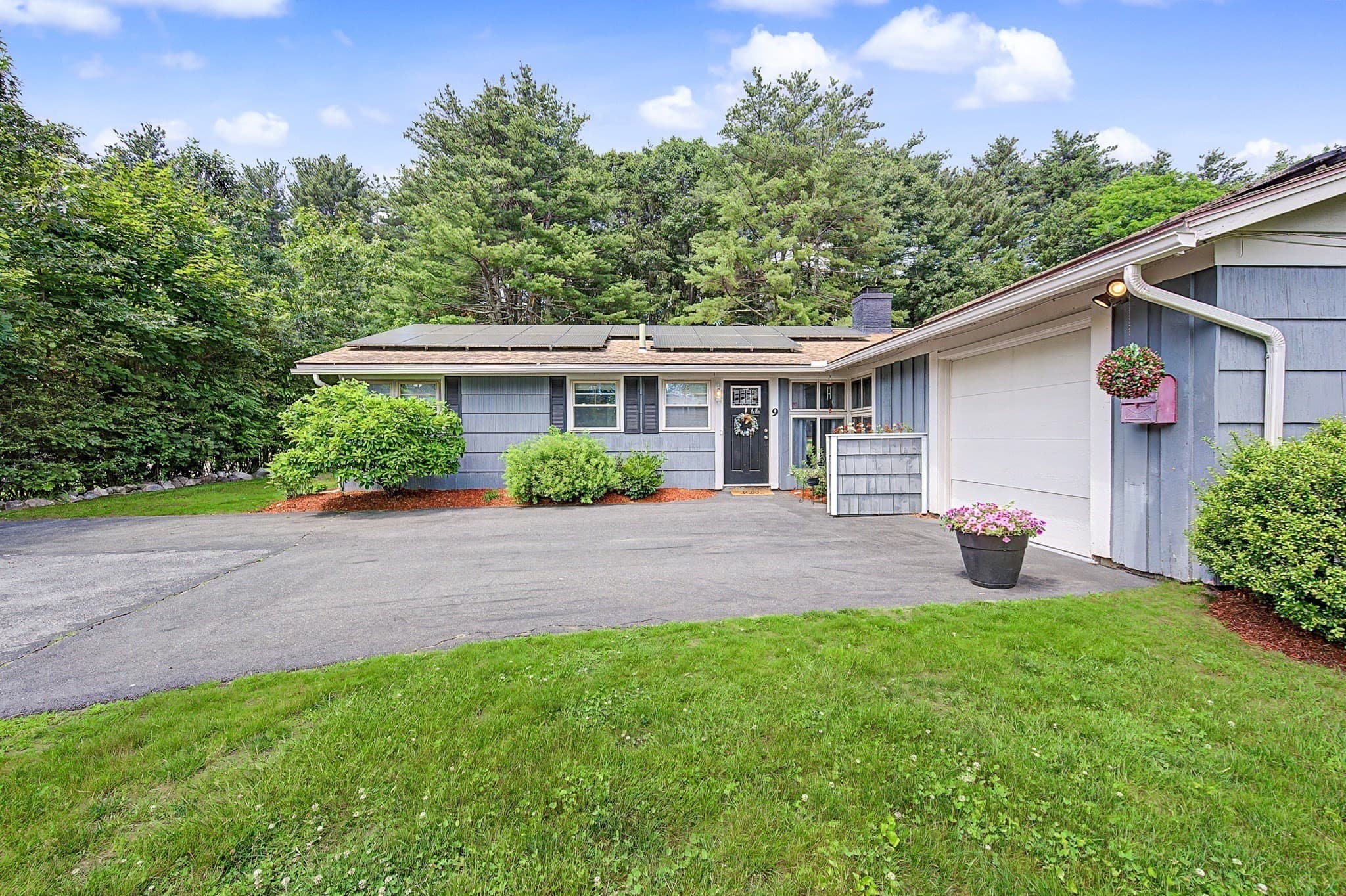 Single Family Residence at 9 Joseph Rd, Framingham MA 01701, Framingham, photo 2 of 28