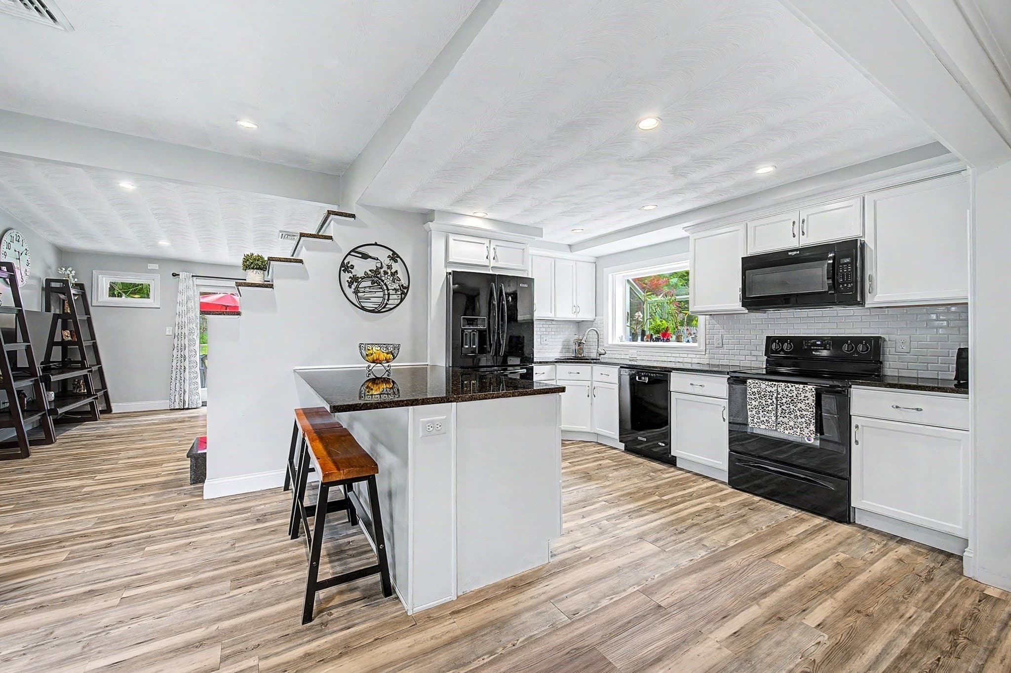 Single Family Residence at 9 Joseph Rd, Framingham MA 01701, Framingham, photo 10 of 28