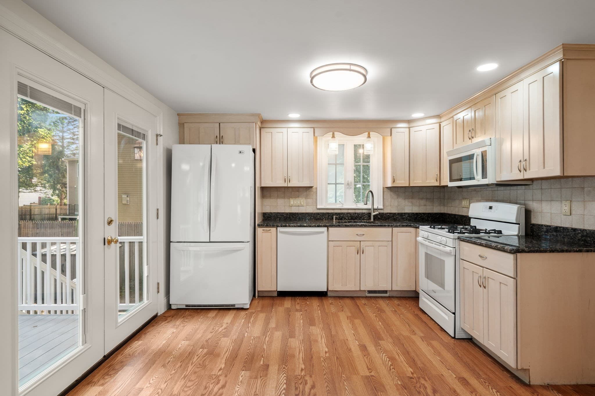 Single Family Residence at 26 Elliott St, Reading MA 01867, Reading, photo 2 of 22