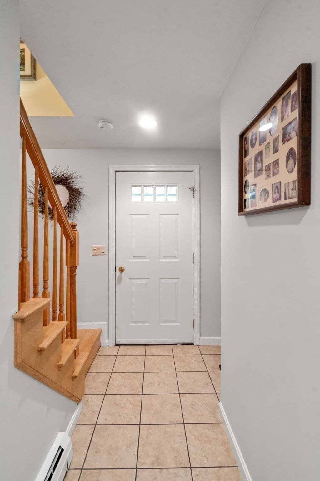 Single Family Residence at 256 Stoneybrook Rd, Fitchburg MA 01420, Fitchburg, photo 6 of 37