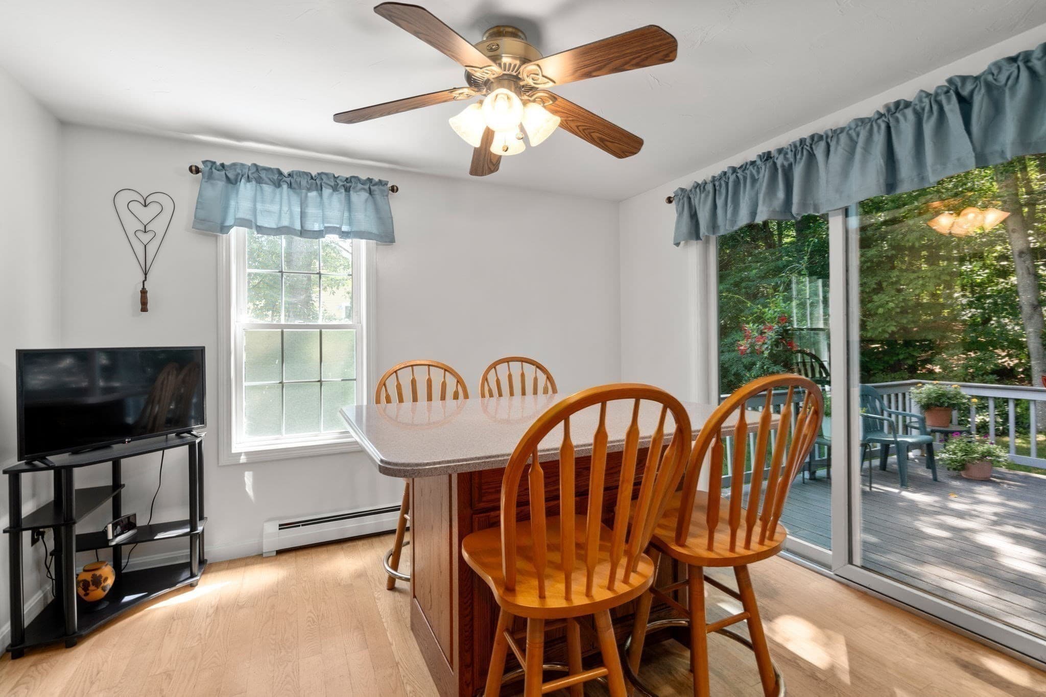 Single Family Residence at 256 Stoneybrook Rd, Fitchburg MA 01420, Fitchburg, photo 12 of 37
