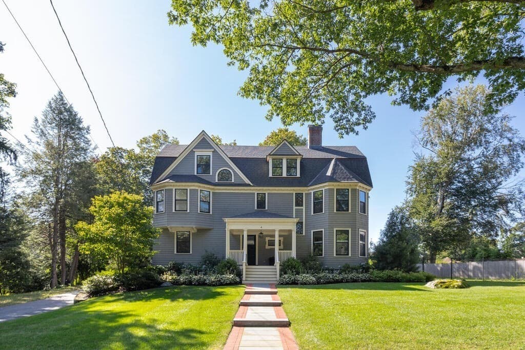 4 Eliot Rd, Lexington MA 02421
