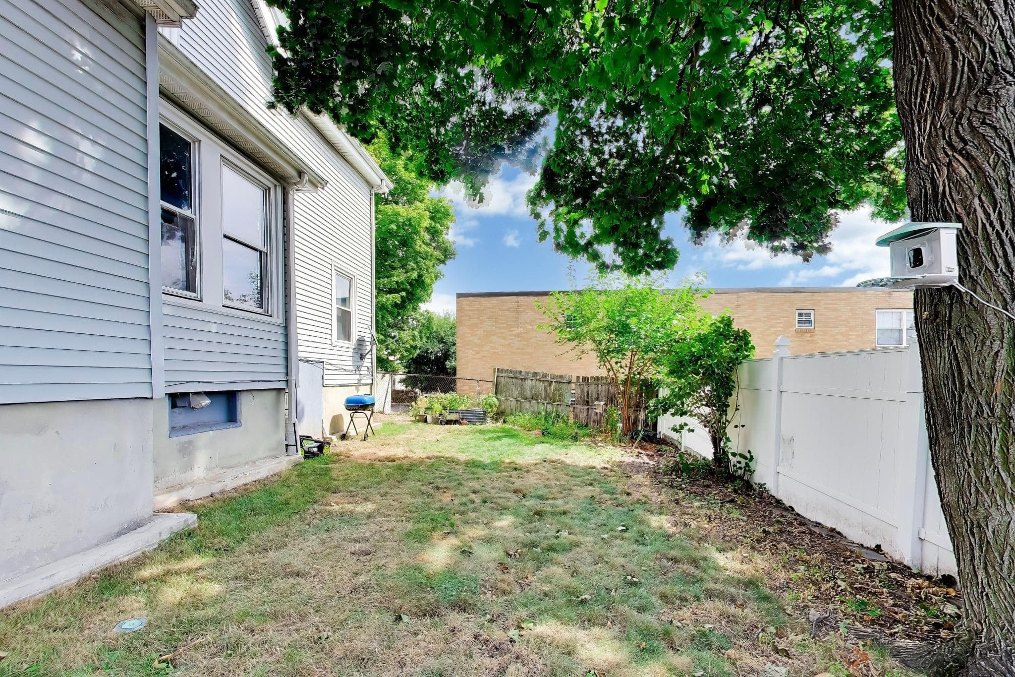 2 Family - 2 Units Up/Down at 9 Irving, Everett MA 02149, Everett, photo 38 of 39