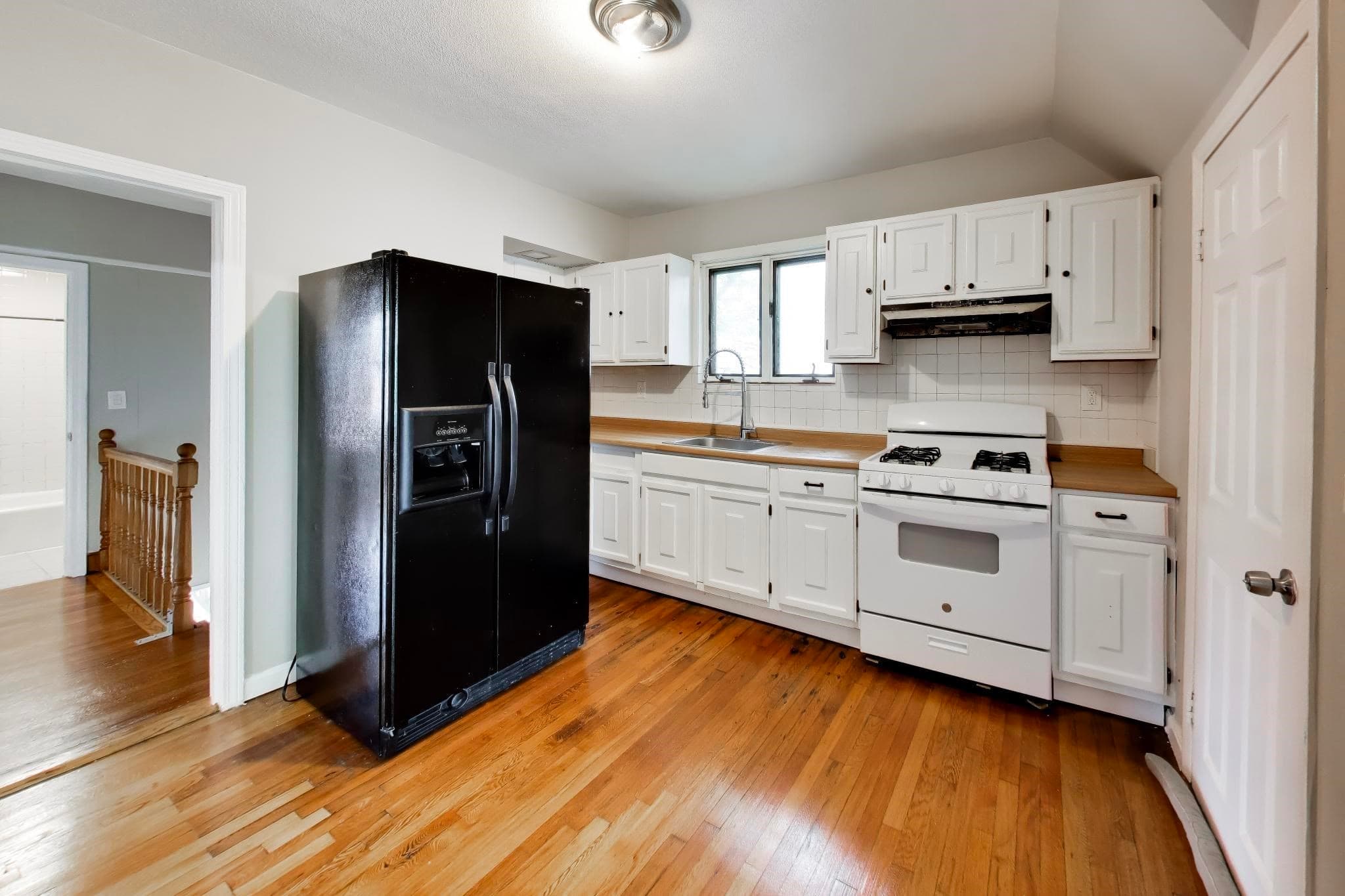 2 Family - 2 Units Up/Down at 9 Irving, Everett MA 02149, Everett, photo 18 of 39