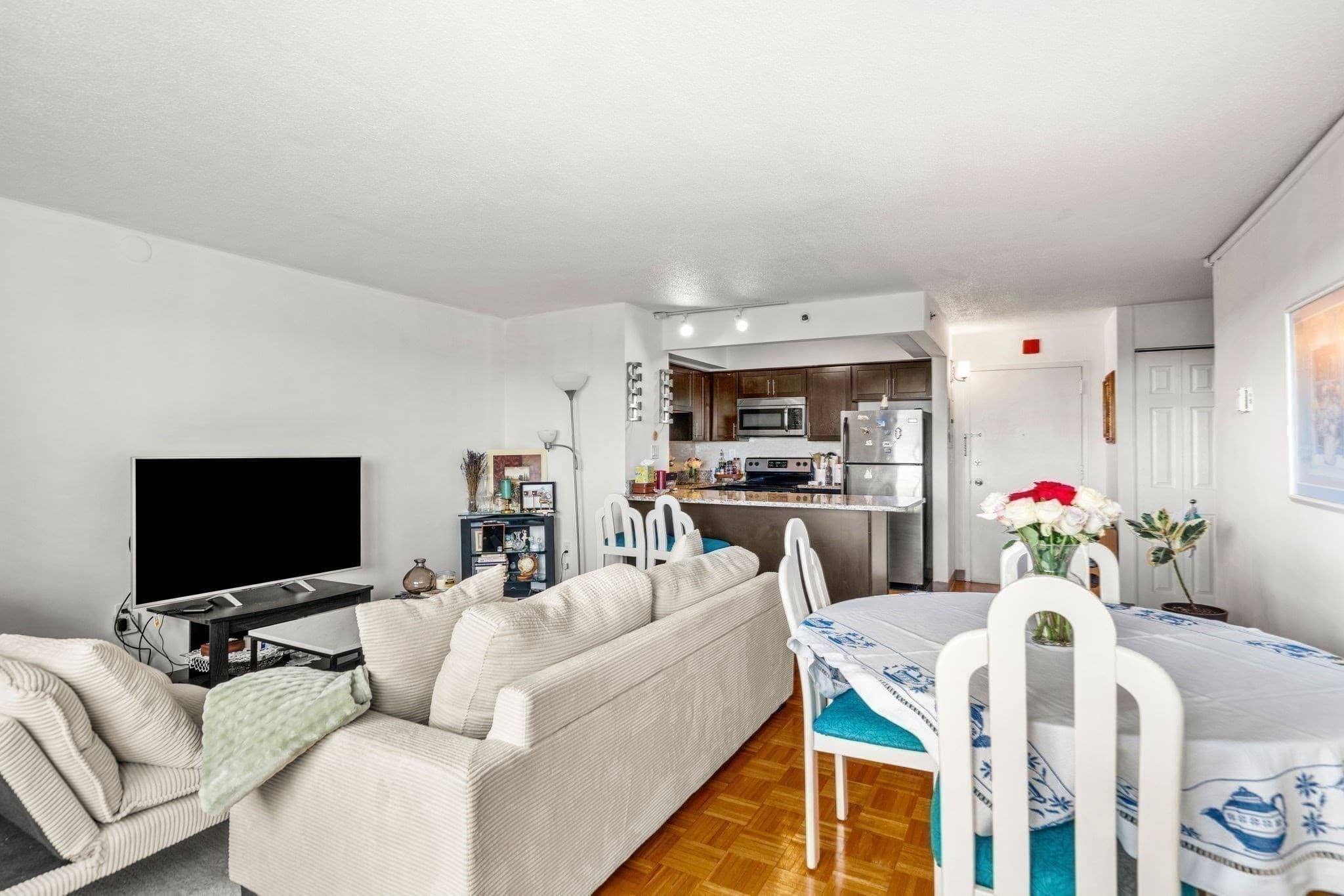Condominium at 1025 Hancock St # 13B, Quincy MA 02169, Quincy, photo 10 of 35