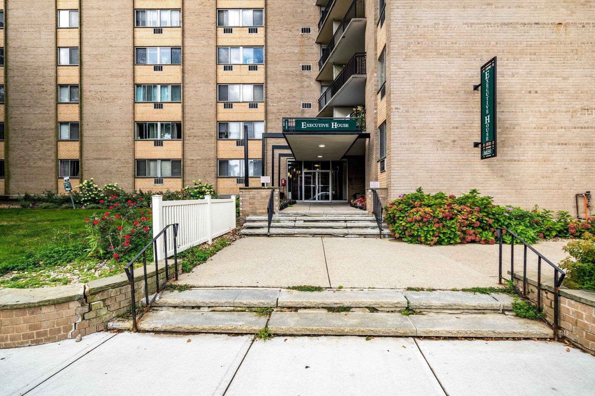 Condominium at 1025 Hancock St # 13B, Quincy MA 02169, Quincy, photo 31 of 35