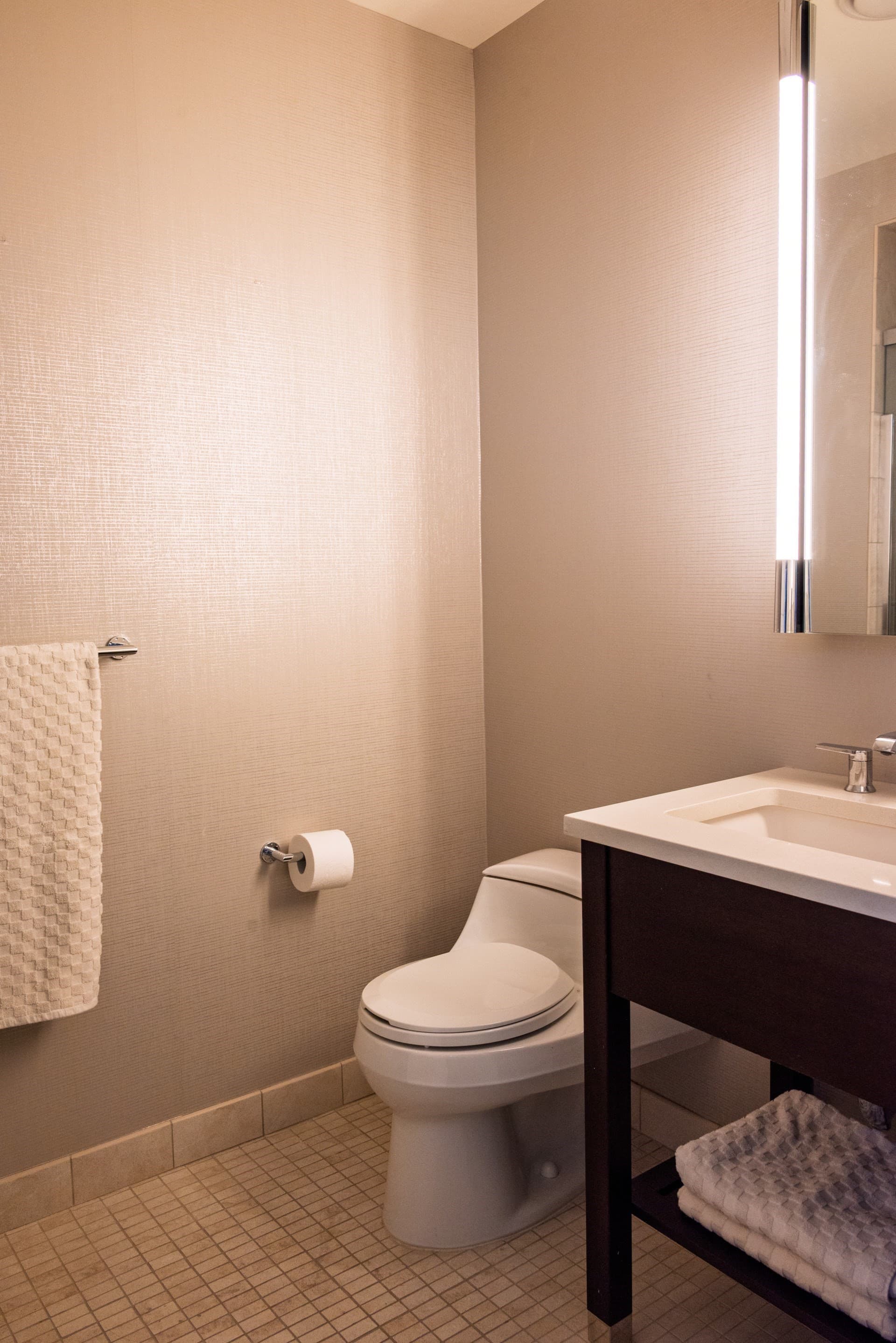 Condominium at 500 Atlantic Ave # 17J, Boston MA 02210, photo 17 of 33