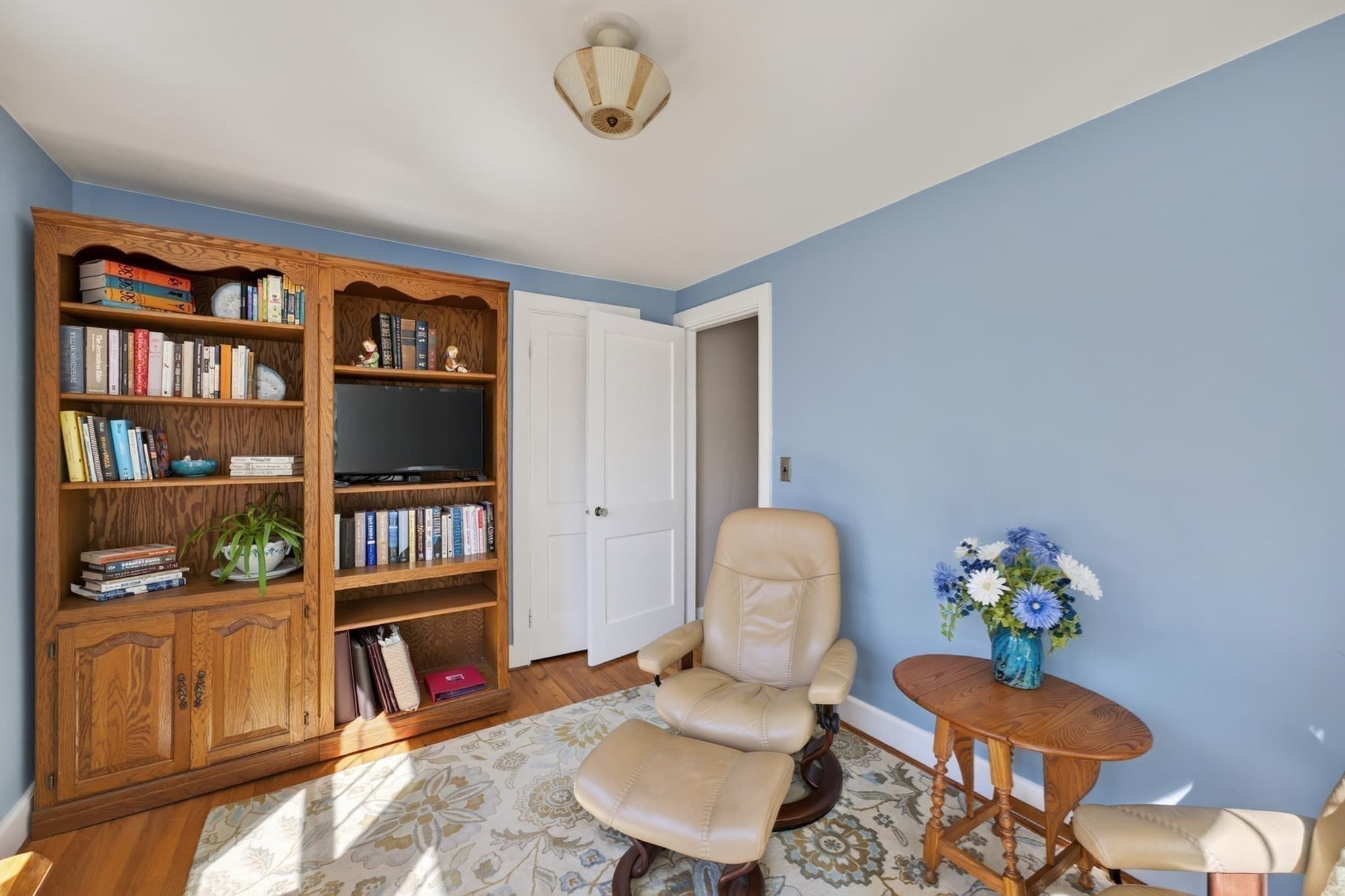 Single Family Residence at 10 West St, New Bedford MA 02740, New Bedford, photo 14 of 37