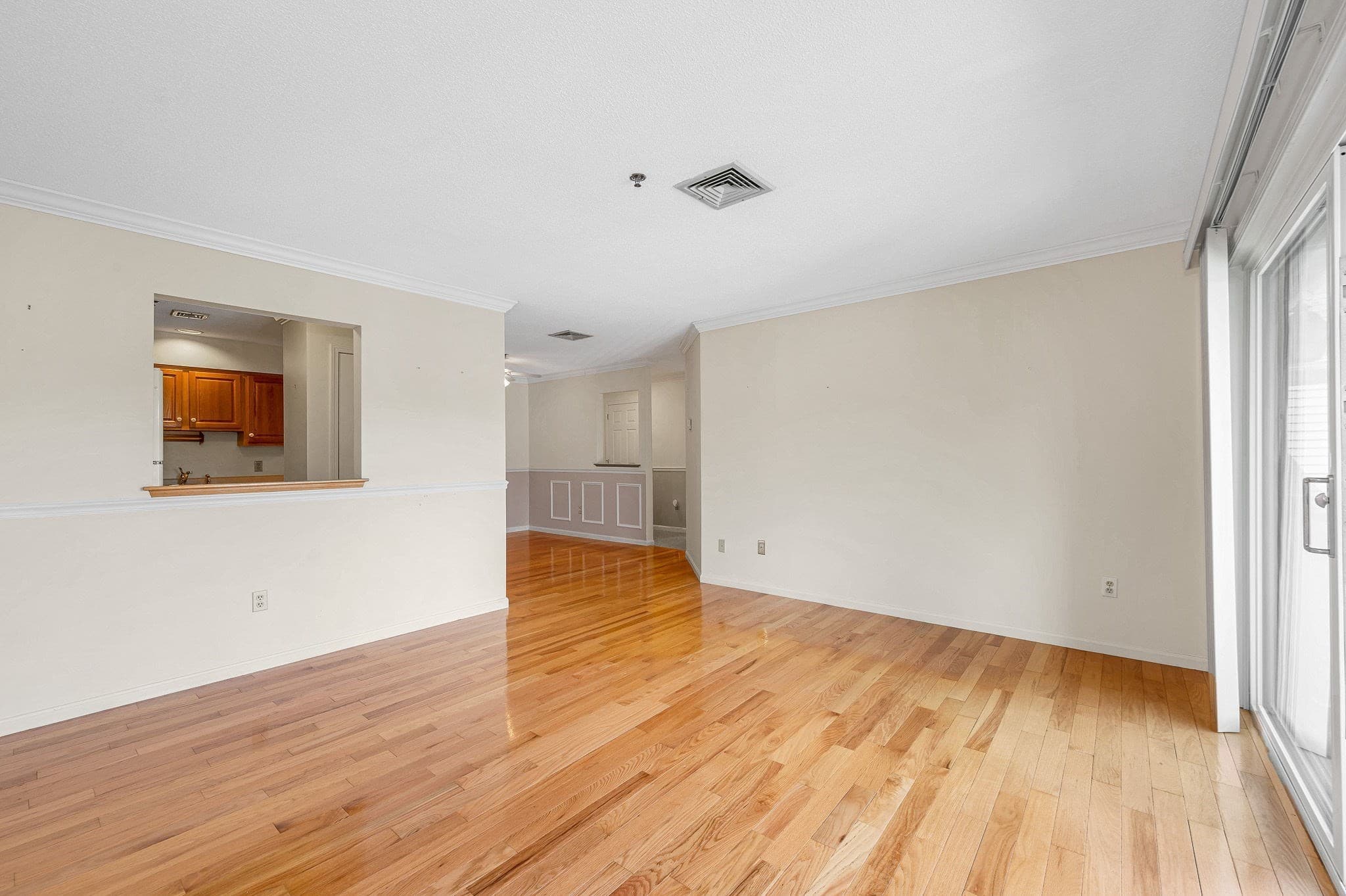 Condominium at 102 Hunter's Run # 102, Haverhill MA 01832, Haverhill, photo 13 of 34