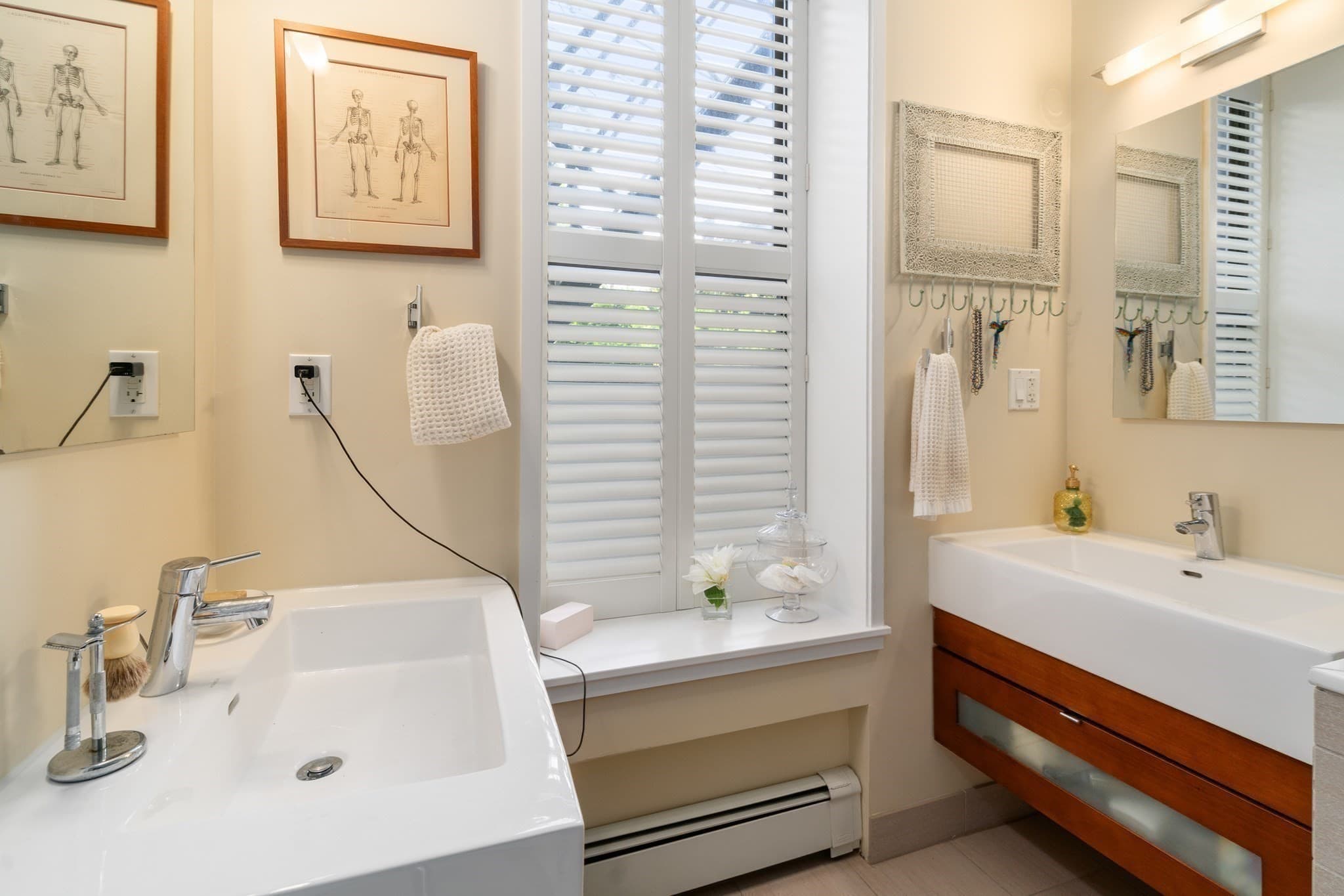 Condominium at 1081 Beacon # 8, Brookline MA 02446, Brookline, photo 12 of 24