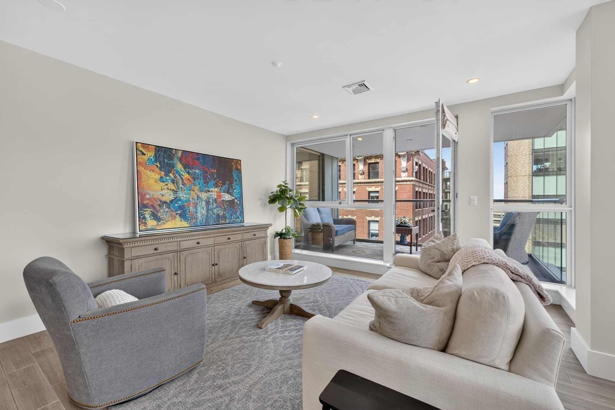 Condominium at 99-105 Broad St # C, Boston MA 02110, photo 2 of 39