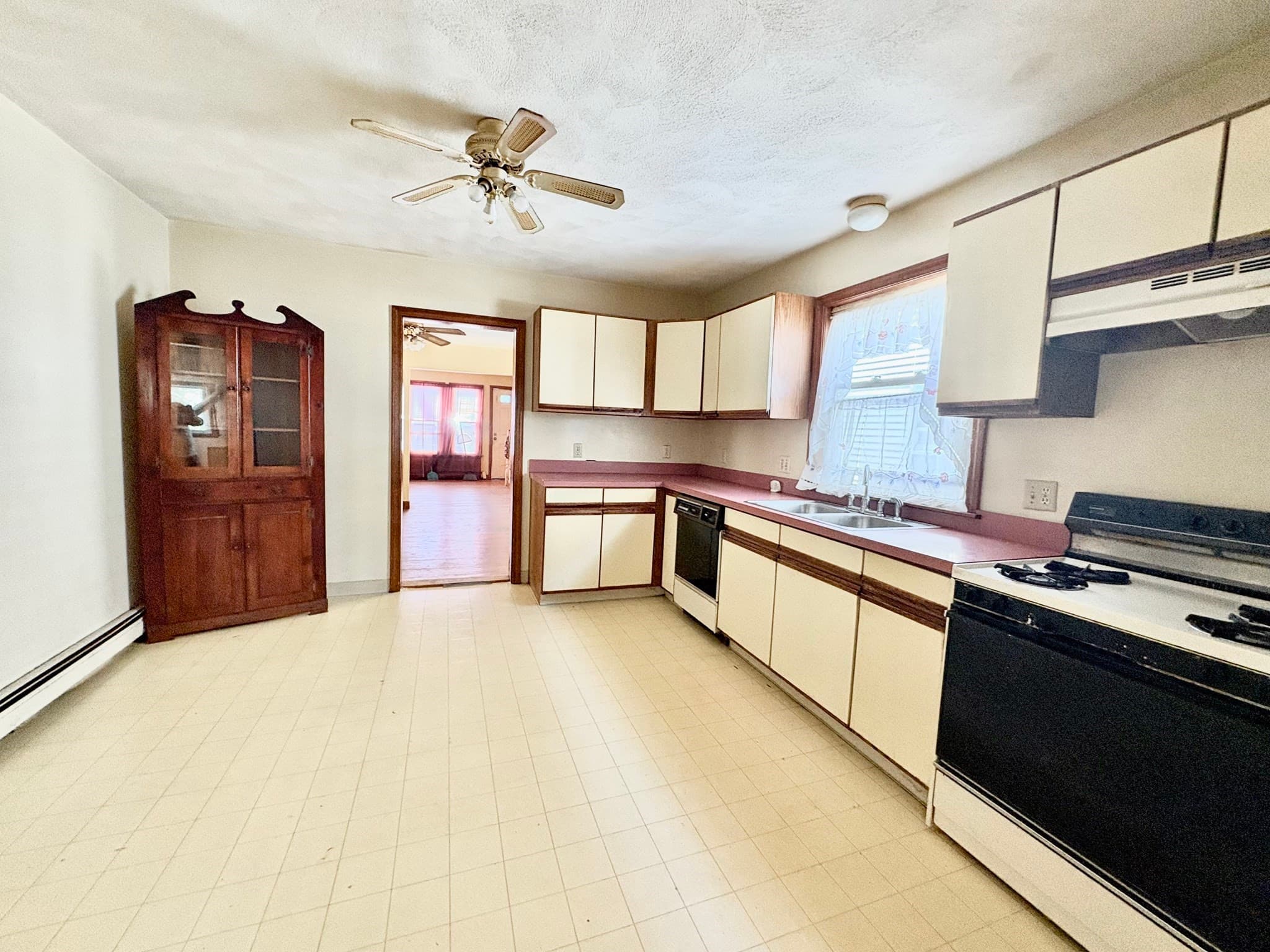 Single Family Residence at 241 Webster Ave, Chelsea MA 02150, Chelsea, photo 10 of 26