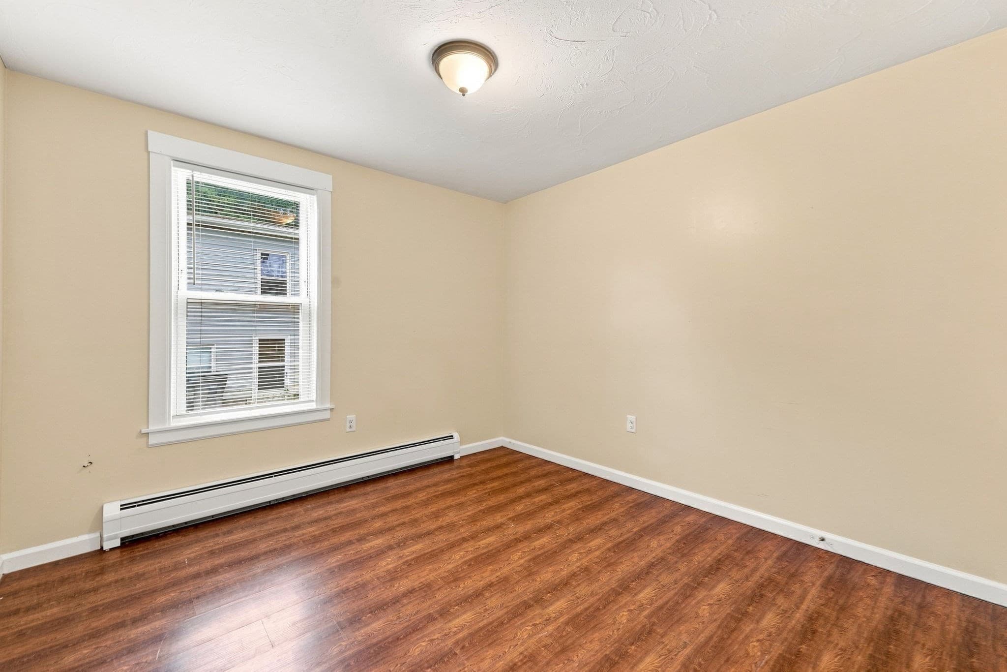 3 Family - 3 Units Up/Down at 27 Regan St, Gardner MA 01440, Gardner, photo 16 of 42