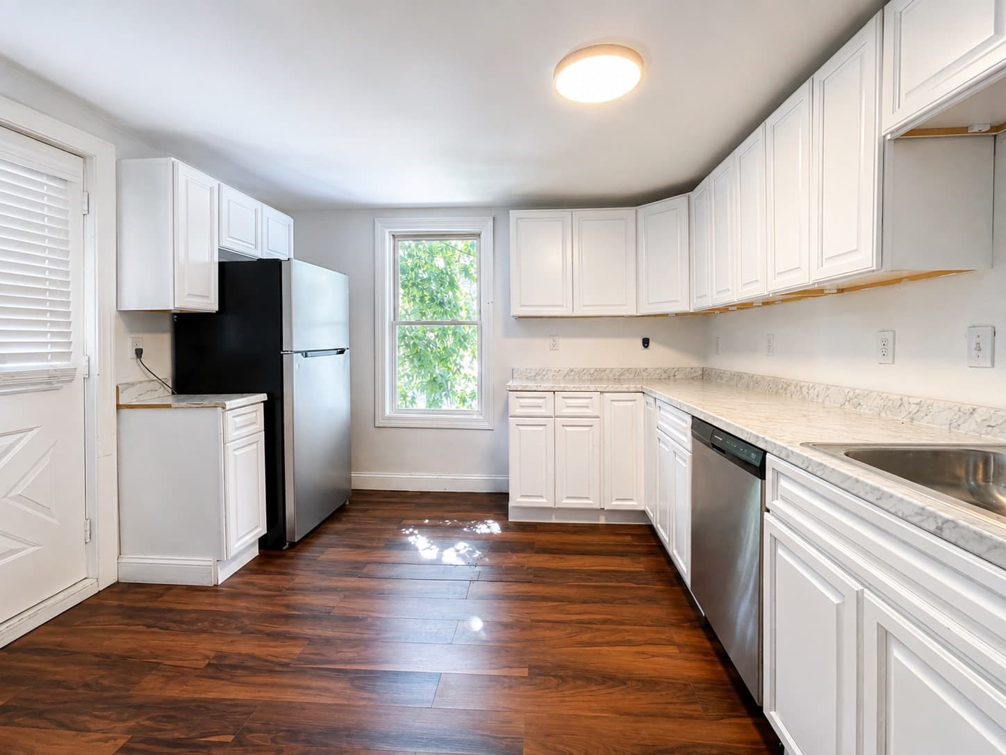 Multi Family at 39-41 Park Street, Woburn MA 01801, Woburn, photo 2 of 9
